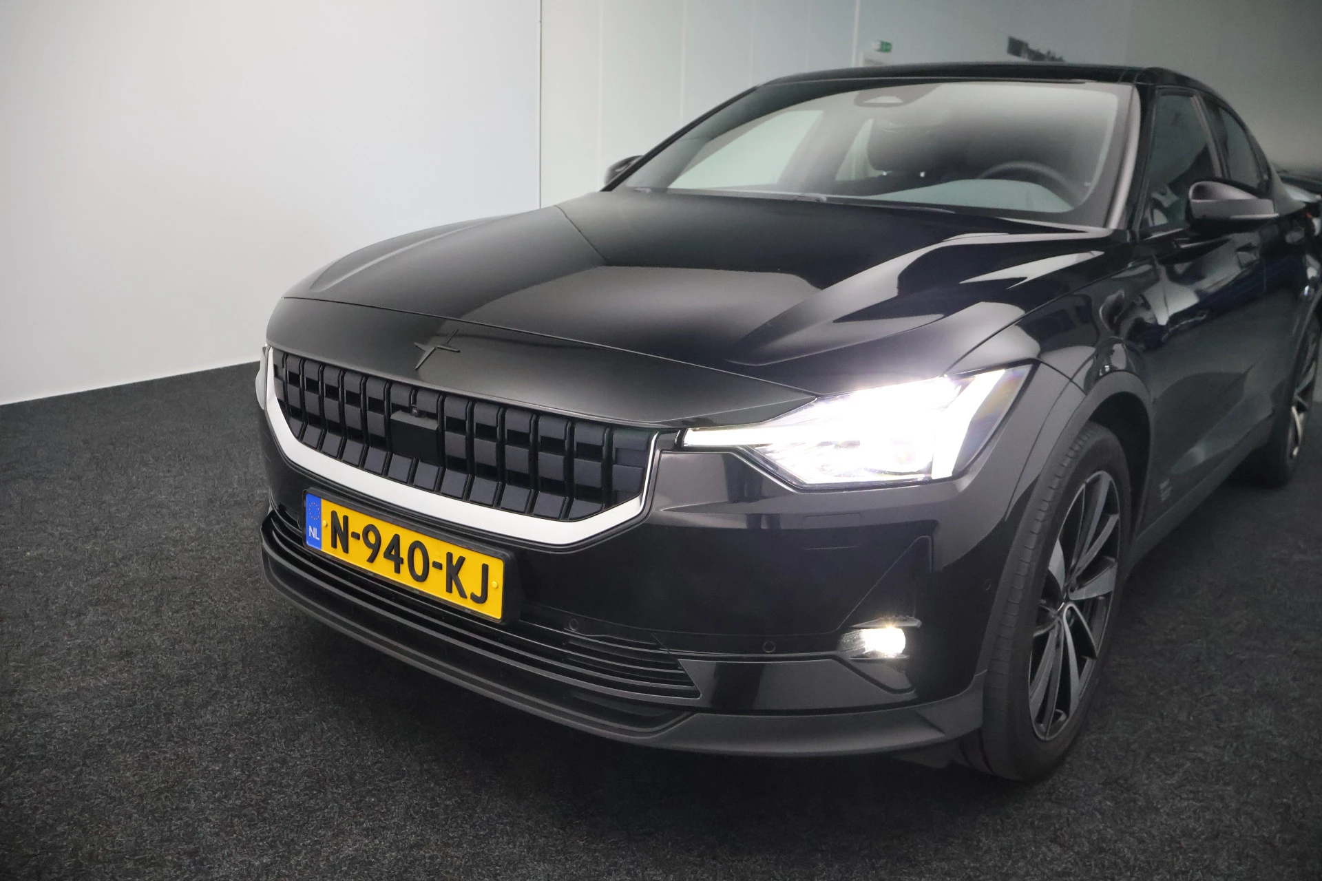 Hoofdafbeelding Polestar 2