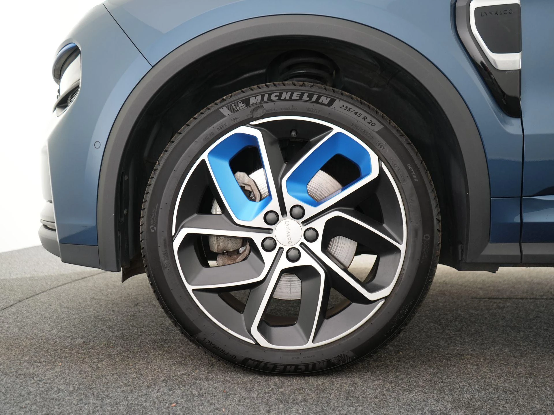 Hoofdafbeelding Lynk & Co 01