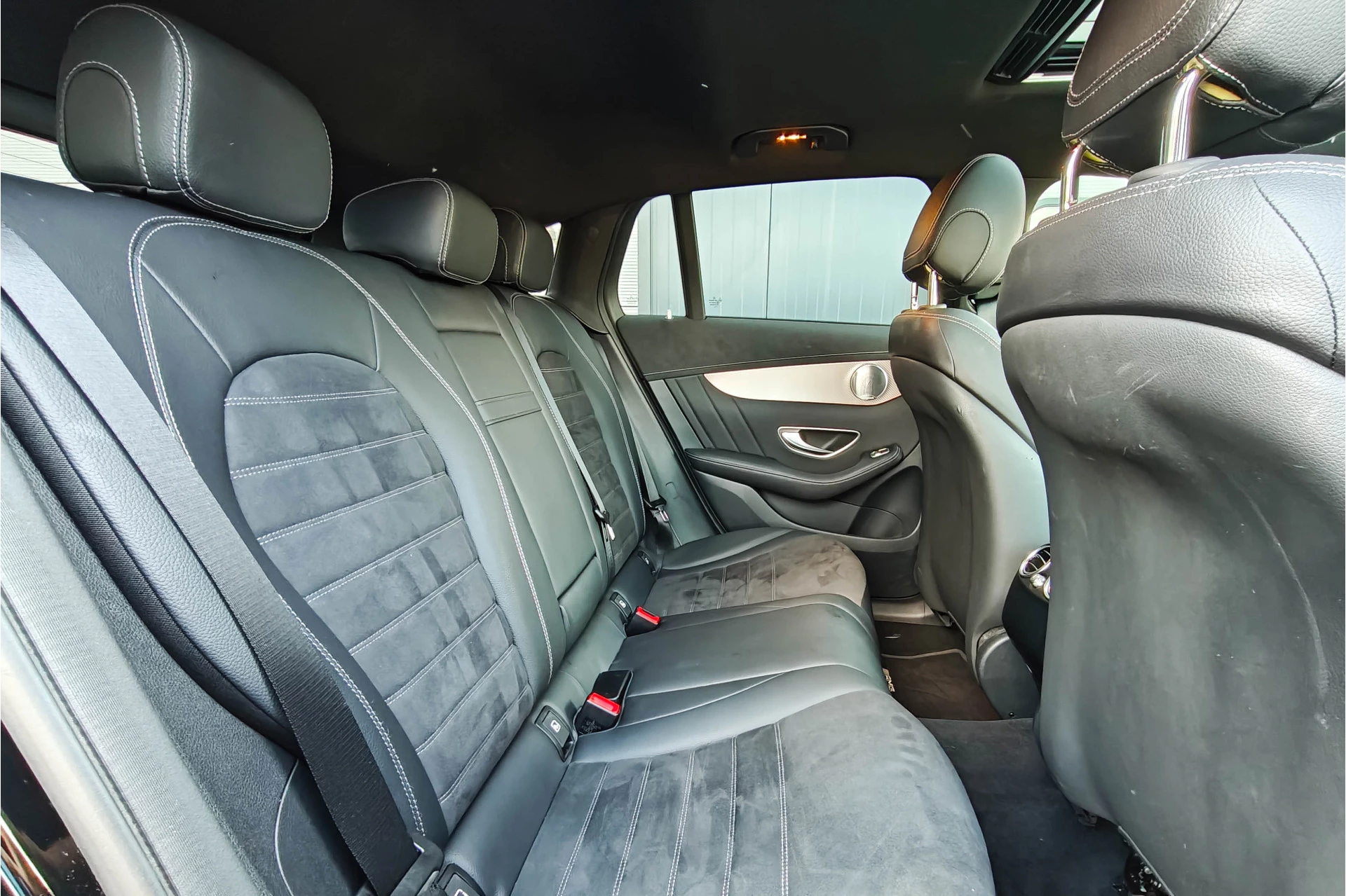 Hoofdafbeelding Mercedes-Benz EQC