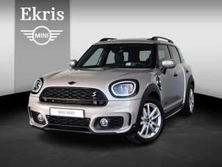 MINI Countryman Cooper S E ALL4 John Cooper Works  + Glazen panoramadak + Achteruitrijcamera + Comfort Access + Harman-Kardon