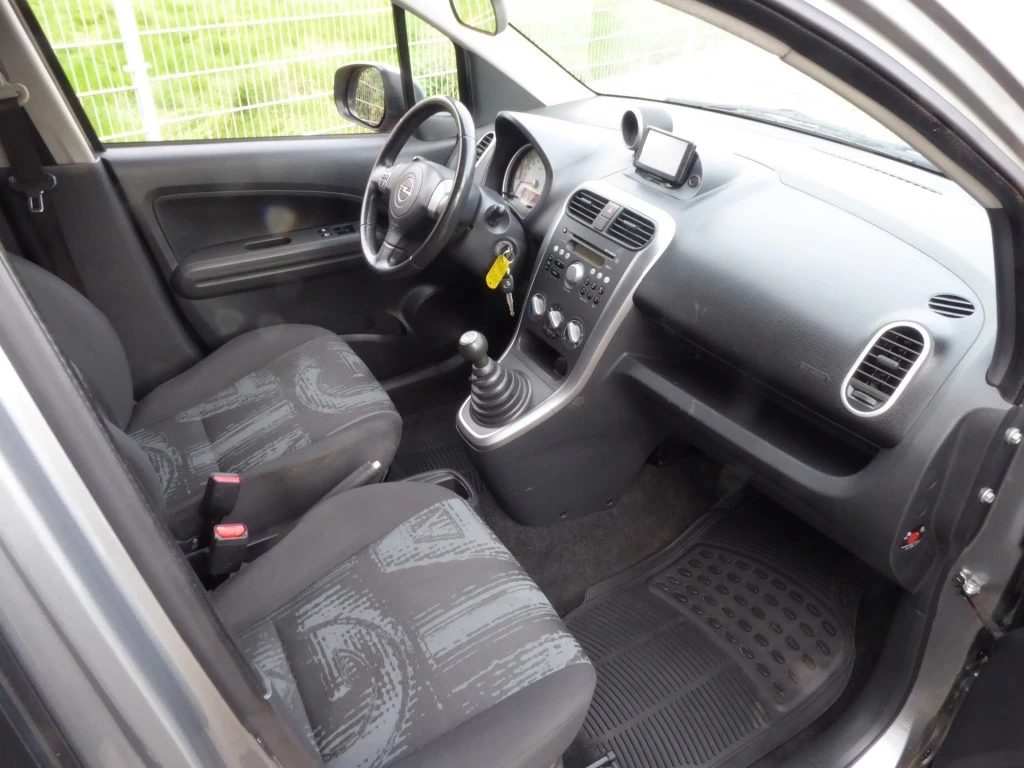 Hoofdafbeelding Opel Agila