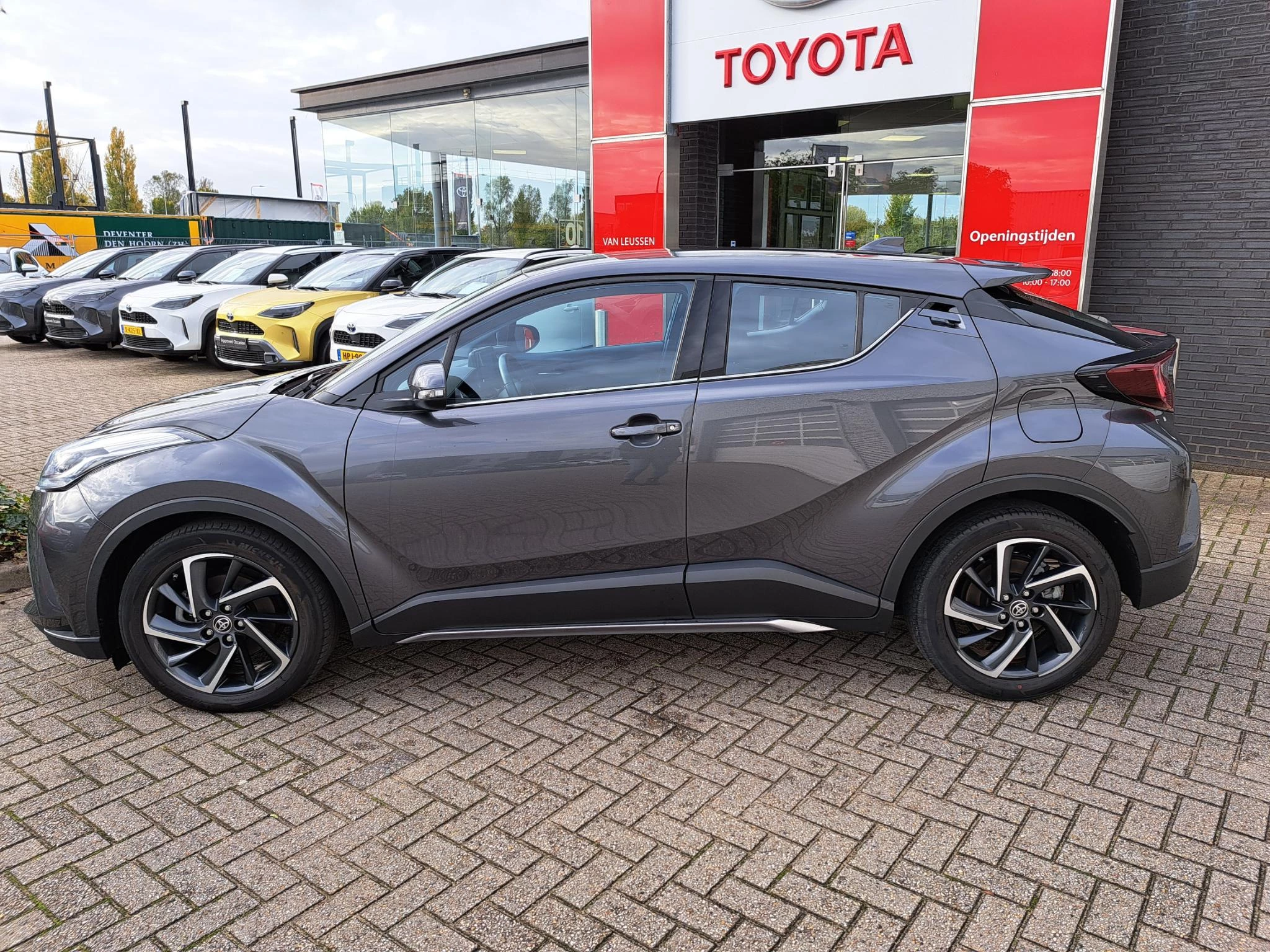 Hoofdafbeelding Toyota C-HR