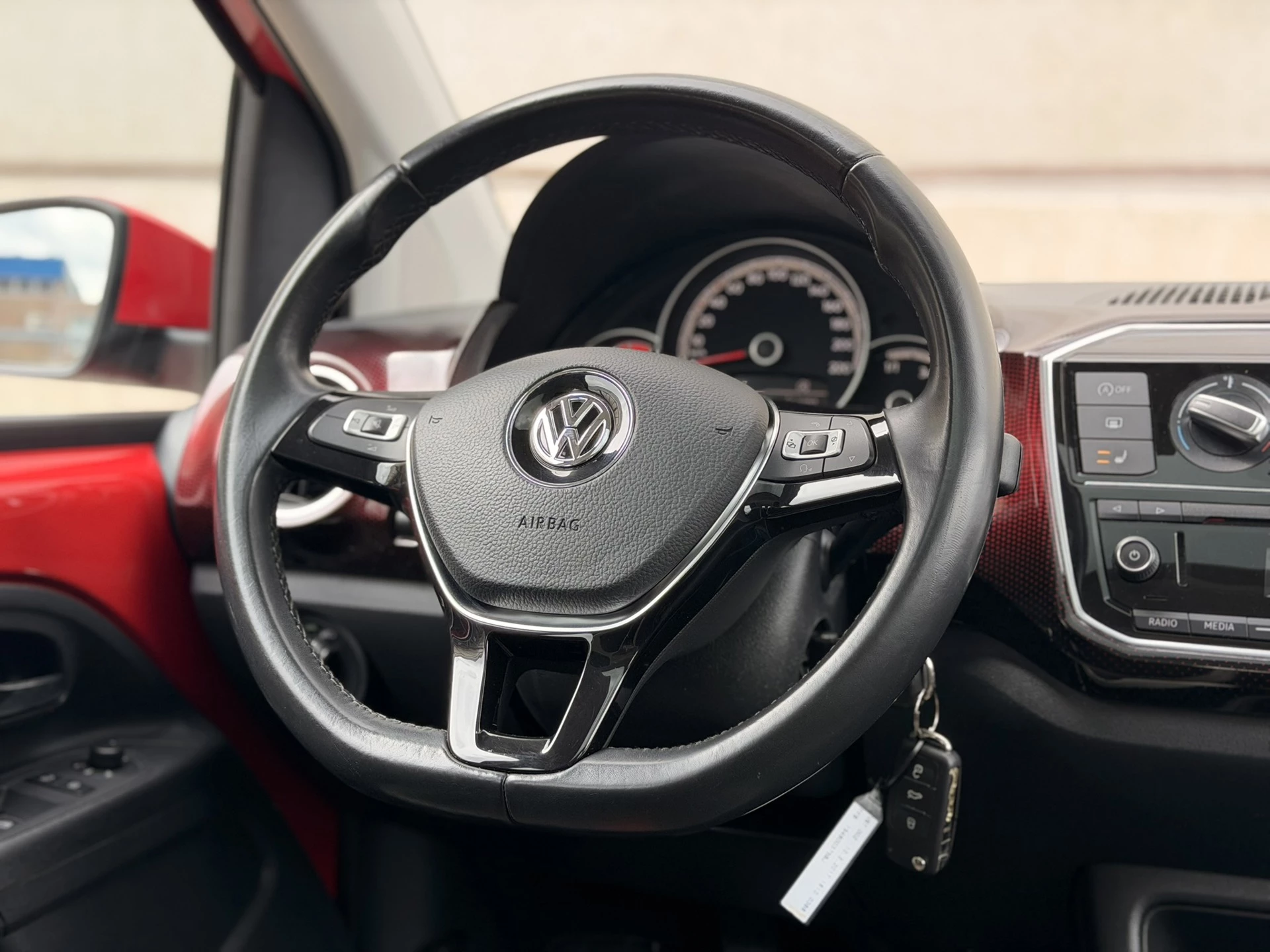 Hoofdafbeelding Volkswagen up!