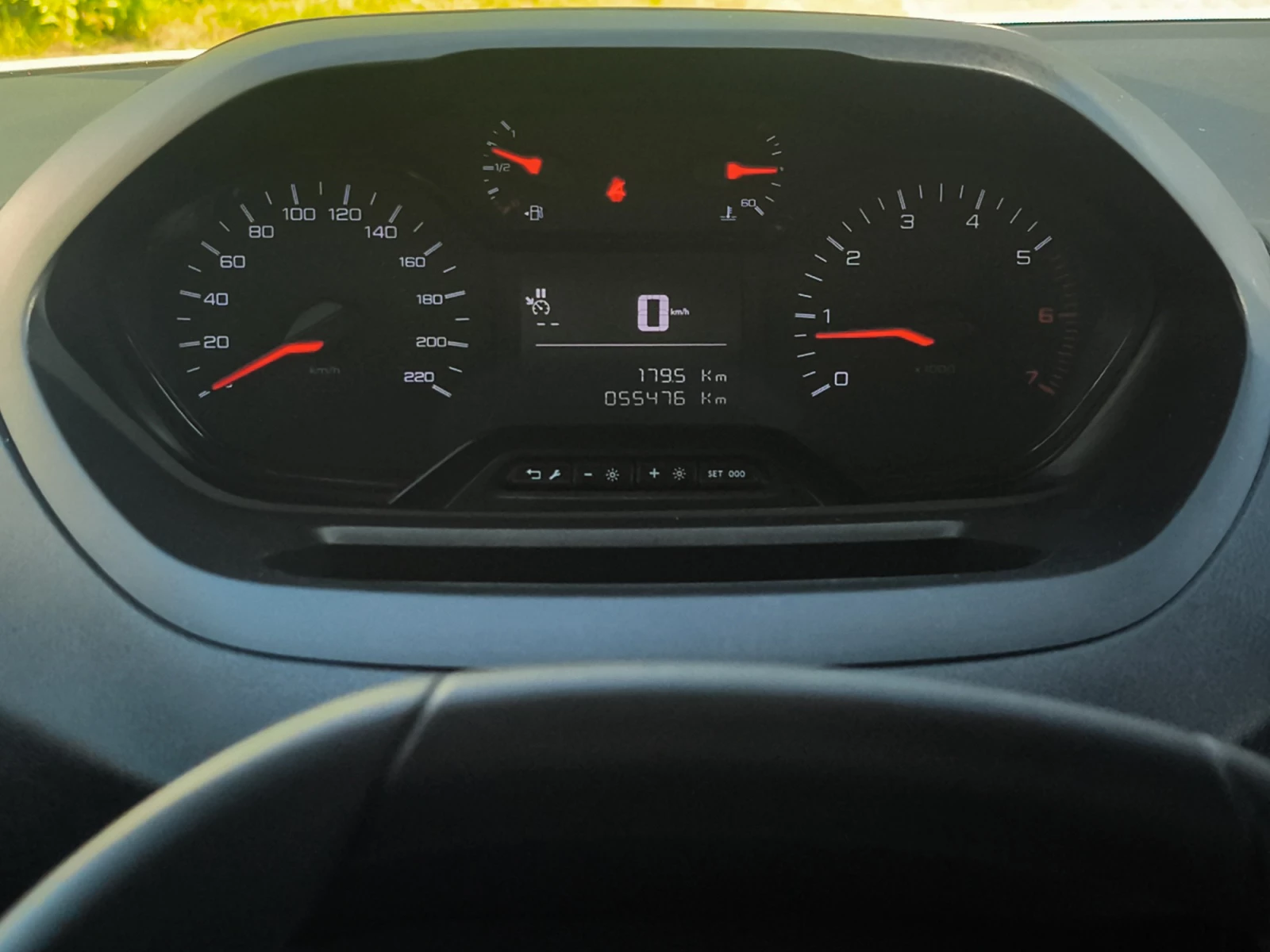 Hoofdafbeelding Peugeot Partner