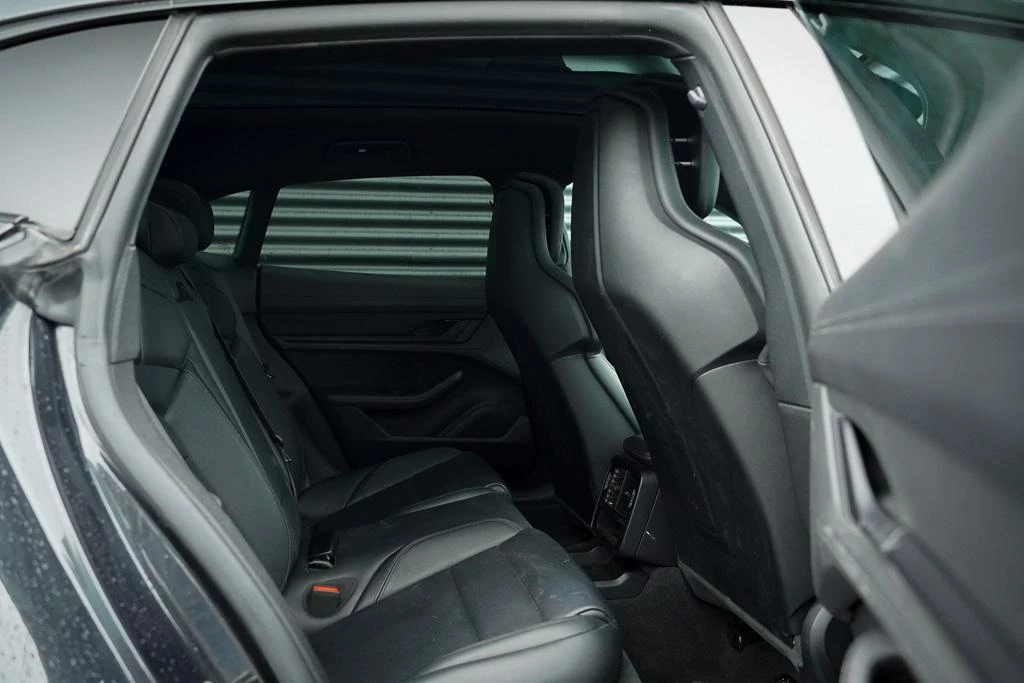 Hoofdafbeelding Porsche Taycan