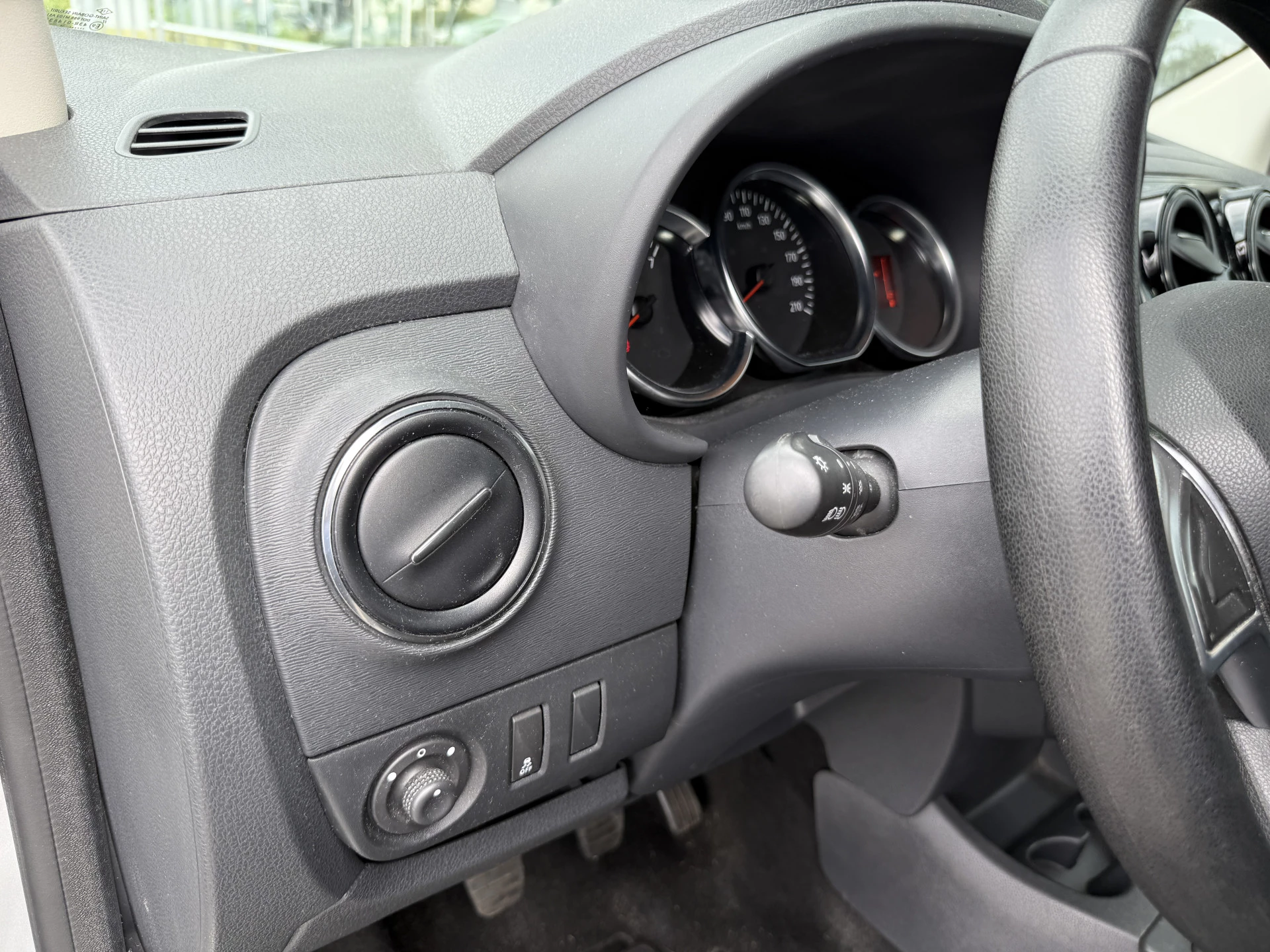 Hoofdafbeelding Dacia Dokker