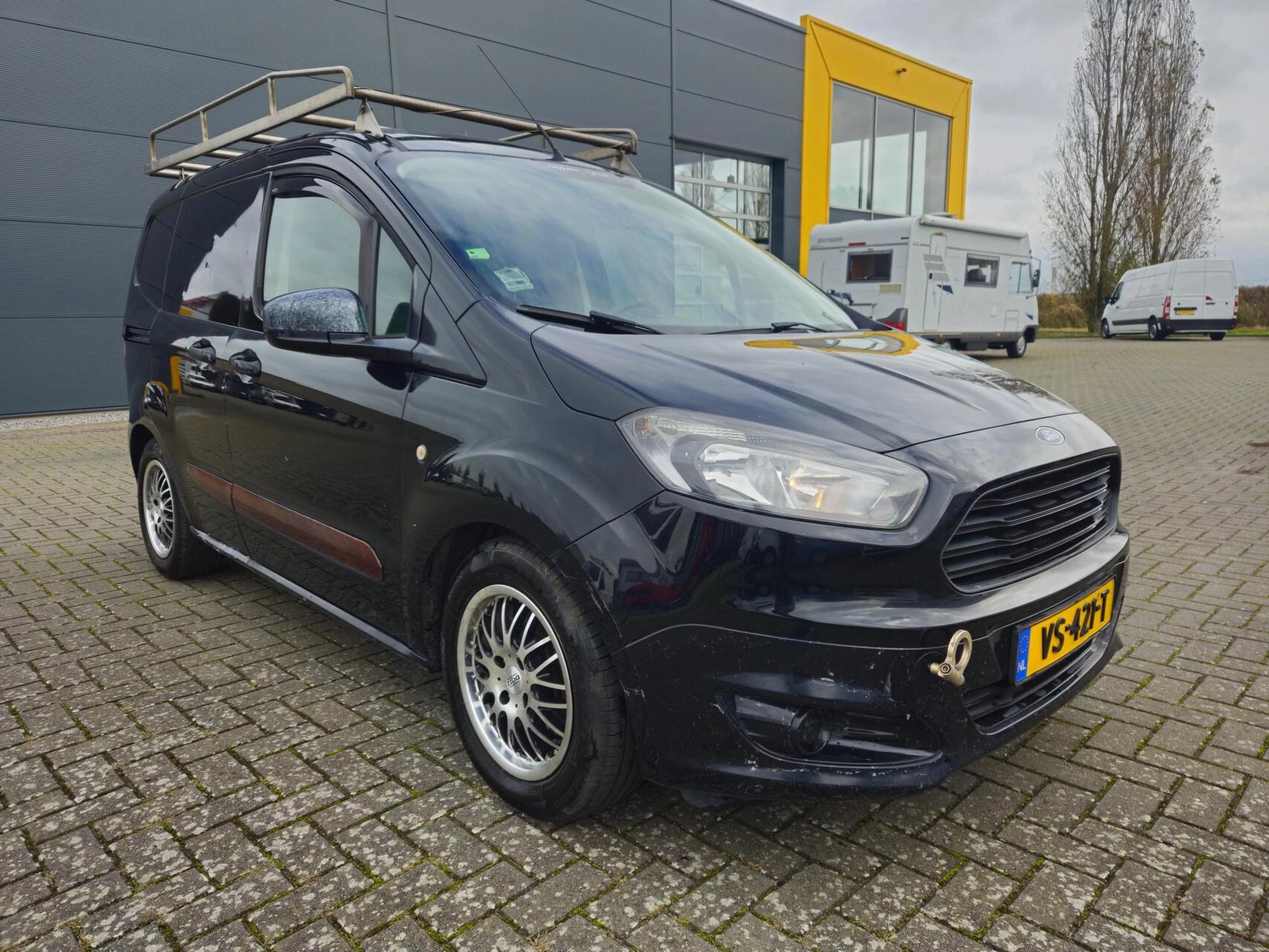 Hoofdafbeelding Ford Transit Courier
