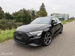 Audi A3 Sportback 35 TFSI S edition / Kuip / CarPlay / Matrix