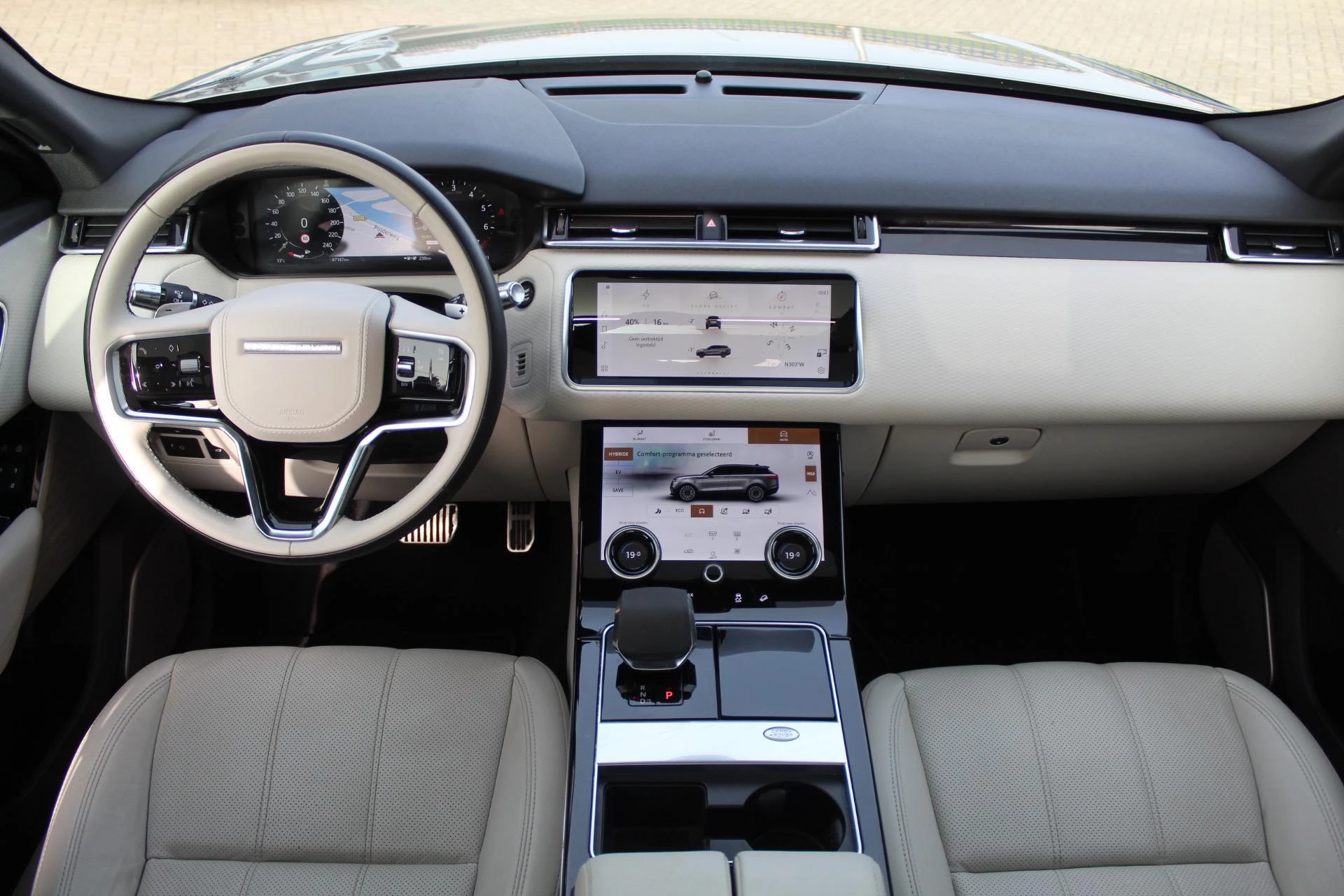 Hoofdafbeelding Land Rover Range Rover Velar