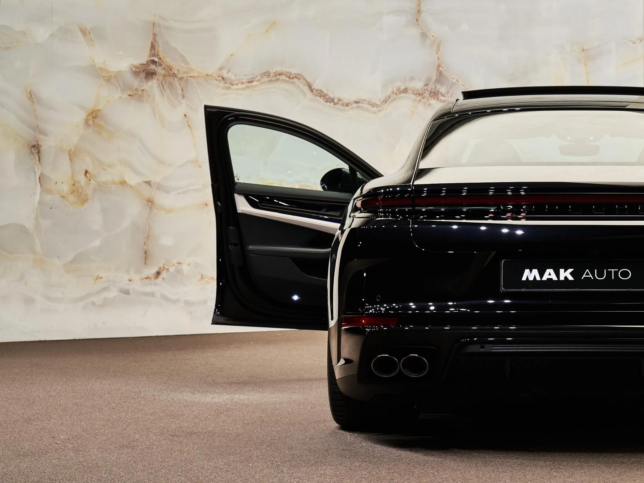 Hoofdafbeelding Porsche Panamera