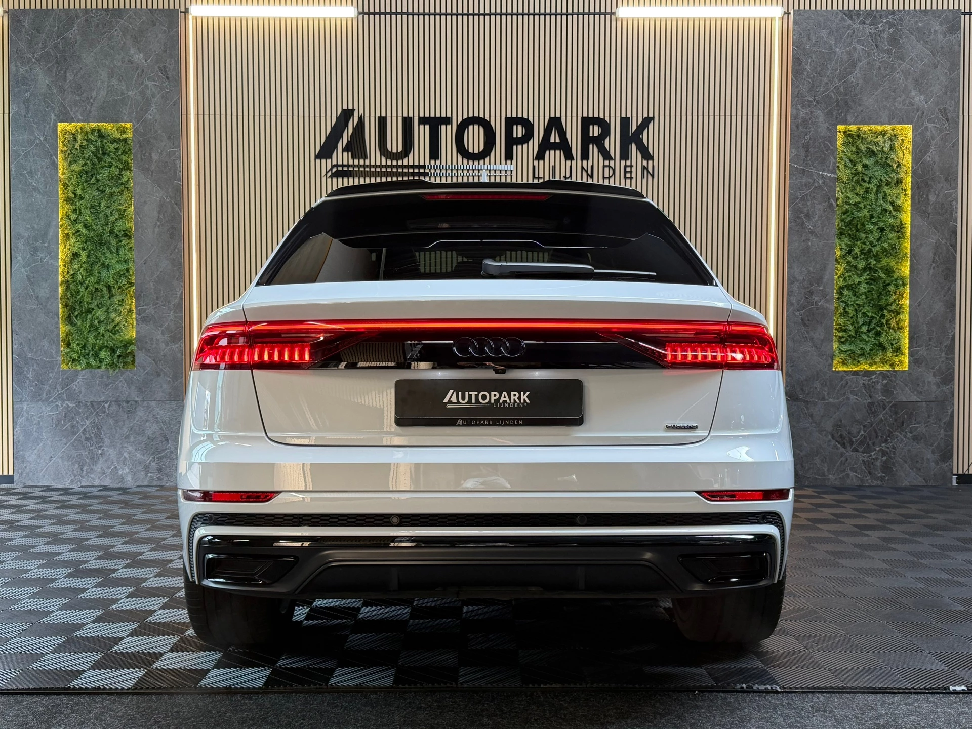 Hoofdafbeelding Audi Q8