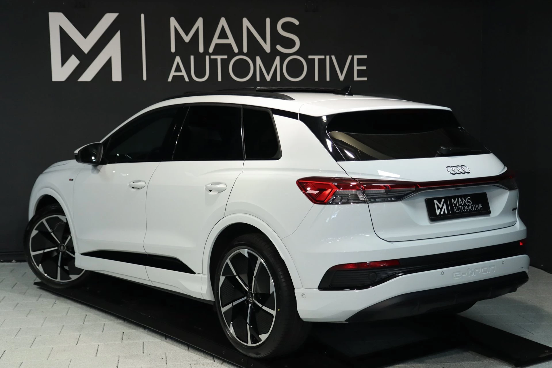 Hoofdafbeelding Audi Q4 e-tron