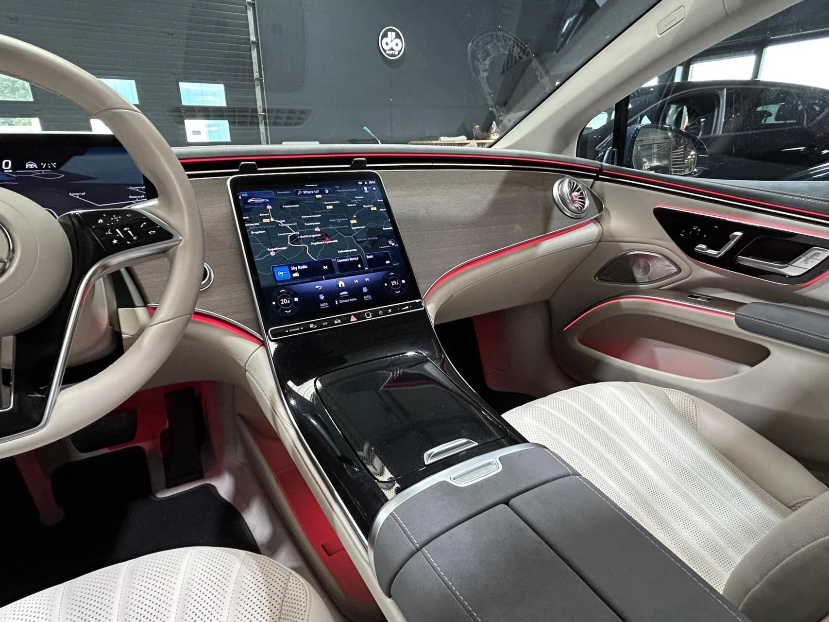 Hoofdafbeelding Mercedes-Benz EQS