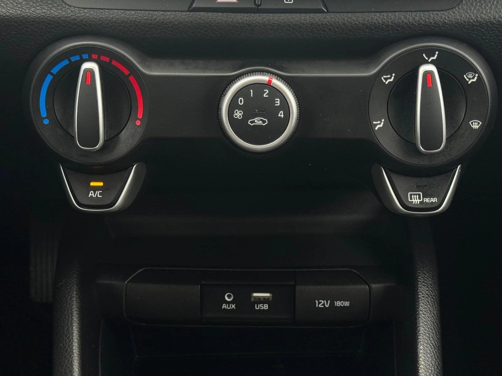 Hoofdafbeelding Kia Stonic