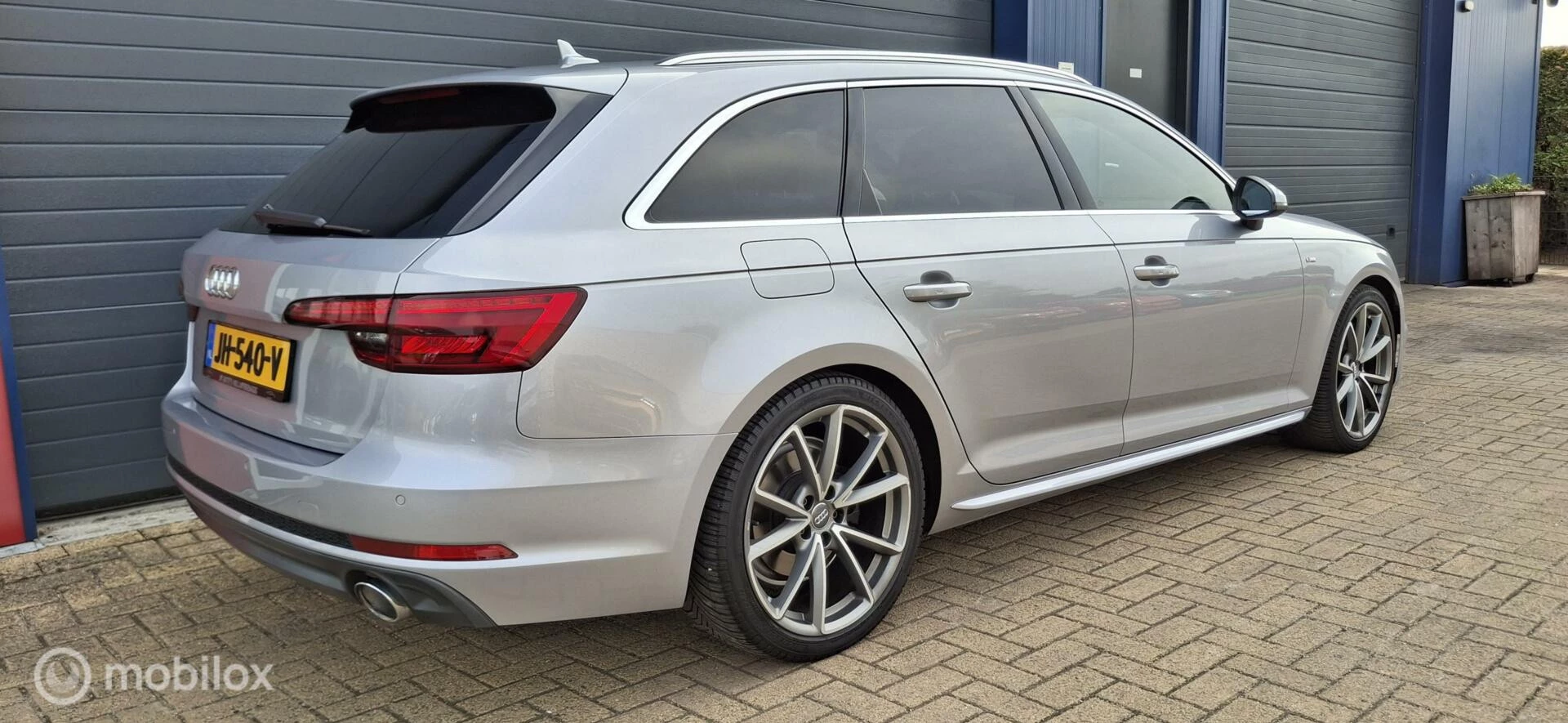 Hoofdafbeelding Audi A4