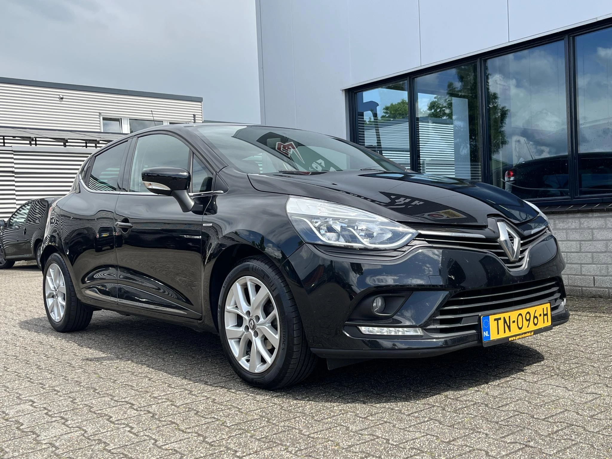 Hoofdafbeelding Renault Clio