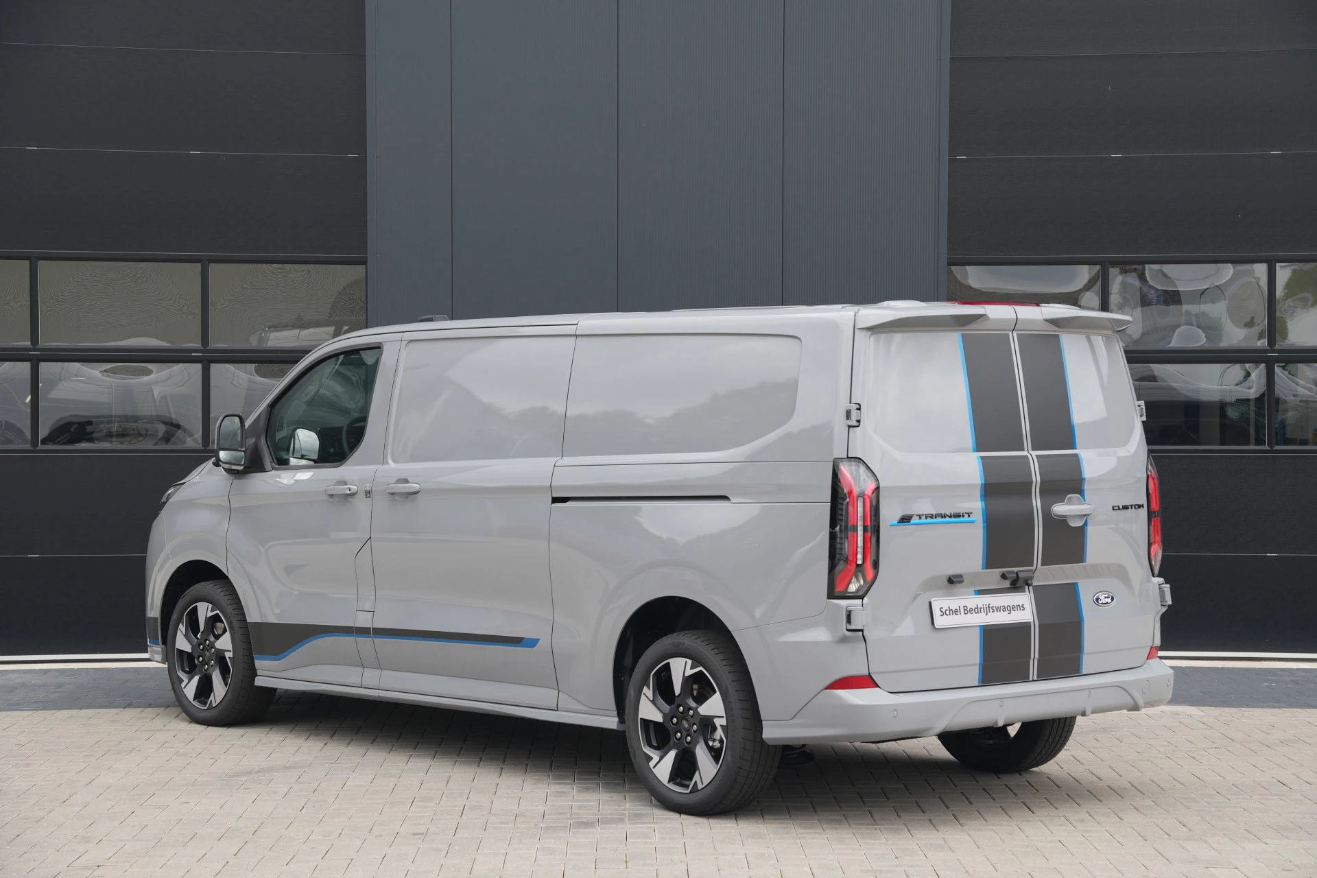 Hoofdafbeelding Ford E-Transit Custom