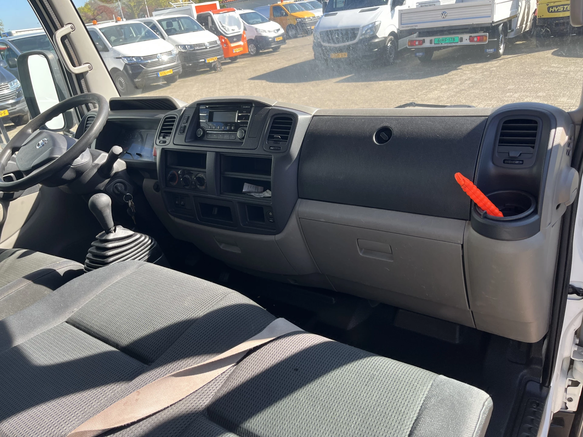 Hoofdafbeelding Nissan NT400
