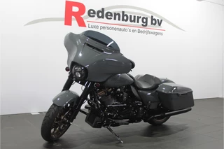 Hoofdafbeelding Harley-Davidson Street Glide Harley-Davidson Street Glide 117 FLHXST Special ST