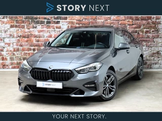 BMW 2 Serie Gran Coupé 220i Executive Sport Line Automaat / Panoramadak / Live Cockpit Professional / Lichtpakket / Sportstoelen / 17 Inch / Achteruitrijcamera / DAB / Apple CarPlay / Shadow Line / Climate Control / LED