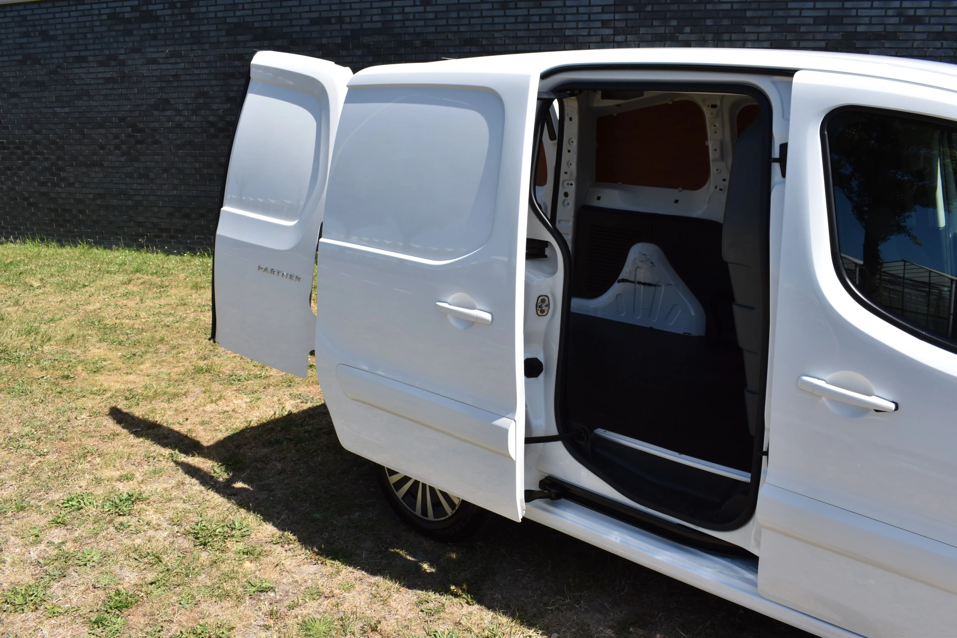 Hoofdafbeelding Peugeot Partner