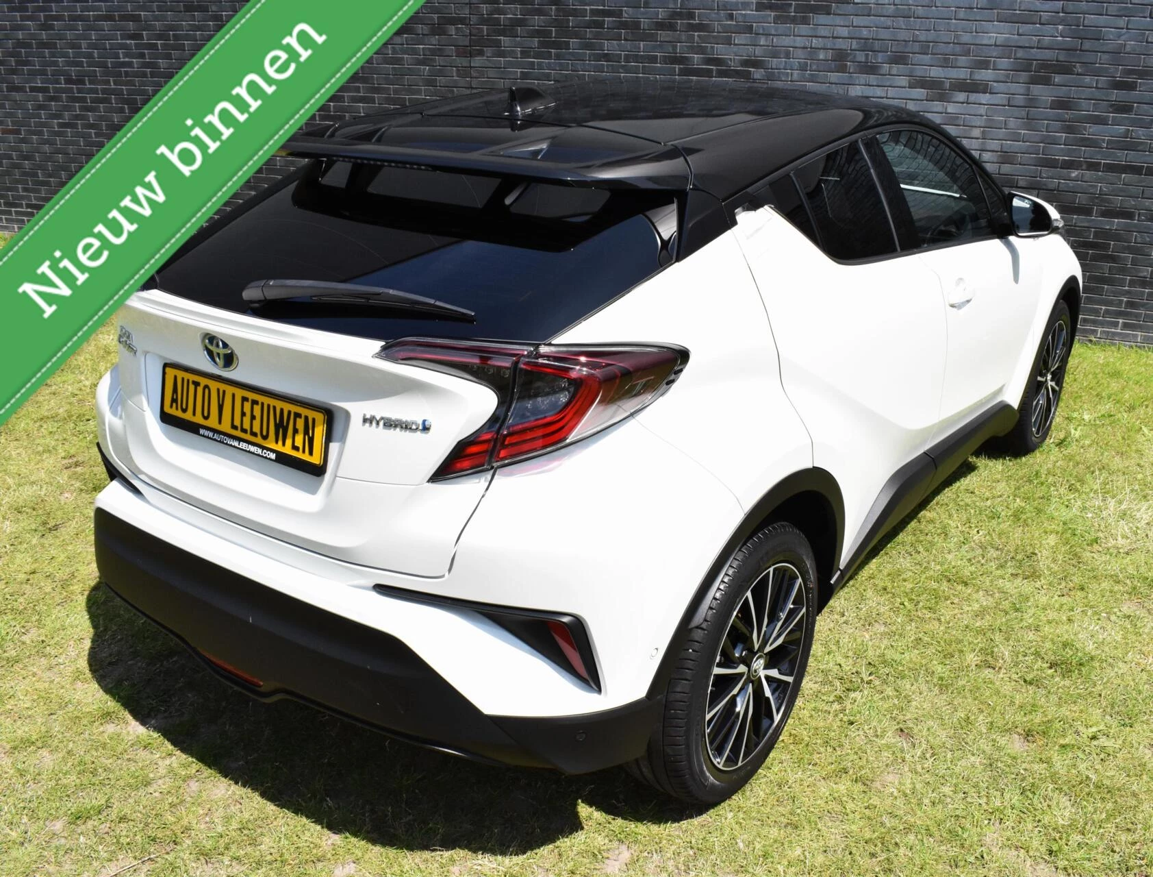 Hoofdafbeelding Toyota C-HR