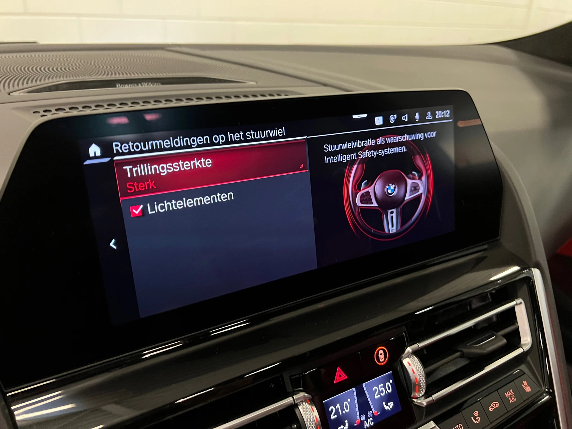 Hoofdafbeelding BMW M8