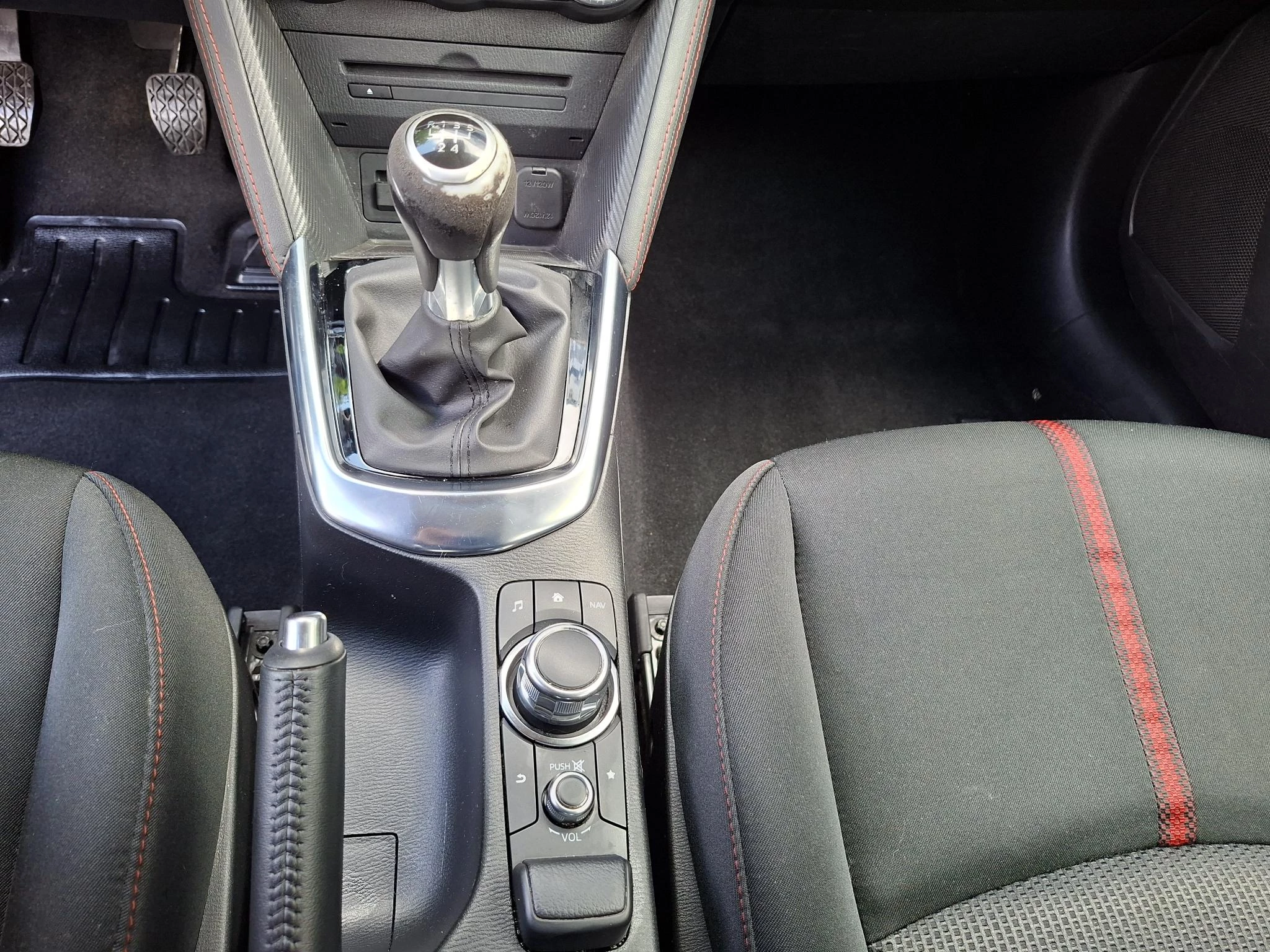 Hoofdafbeelding Mazda 2