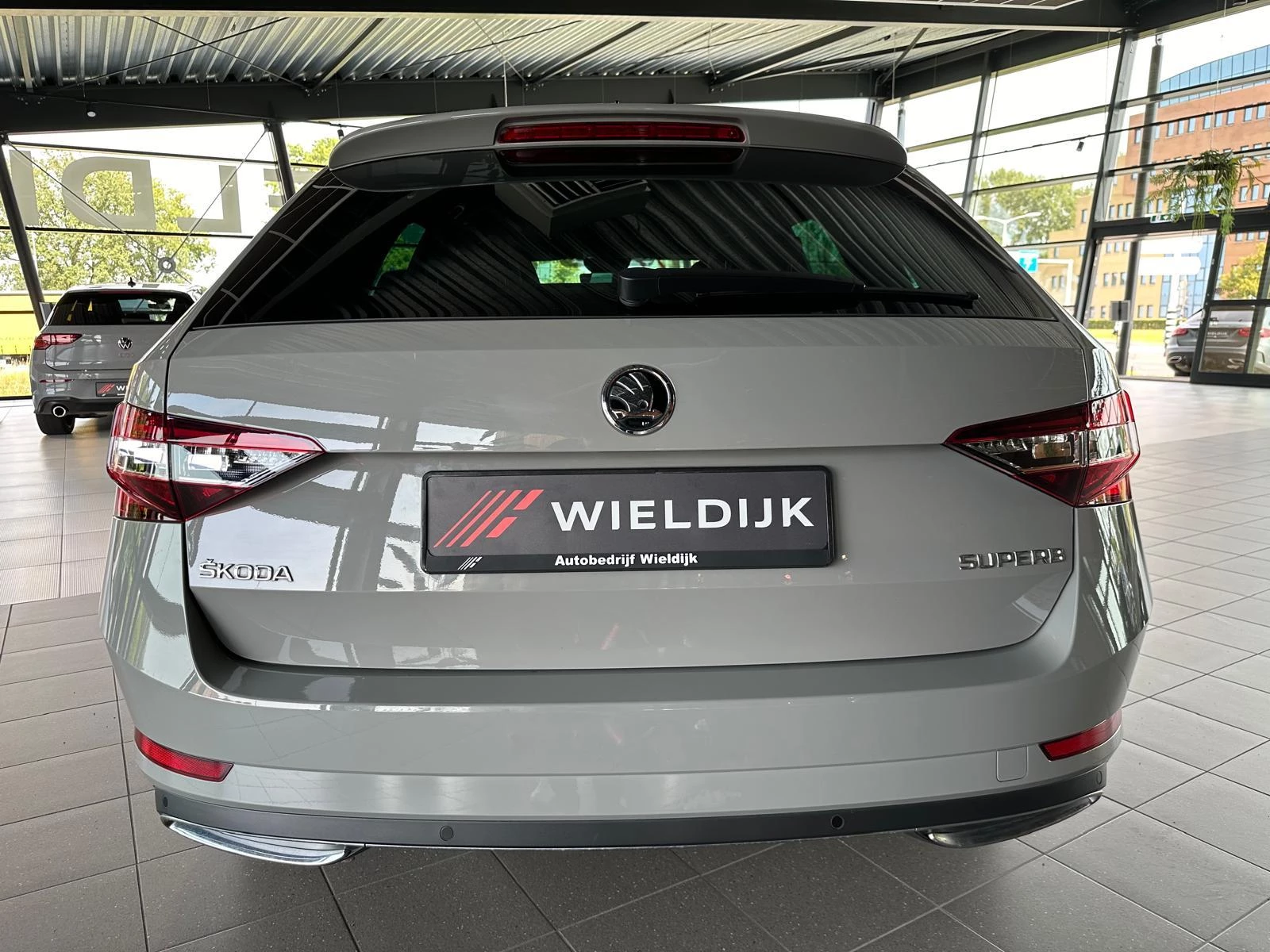 Hoofdafbeelding Škoda Superb
