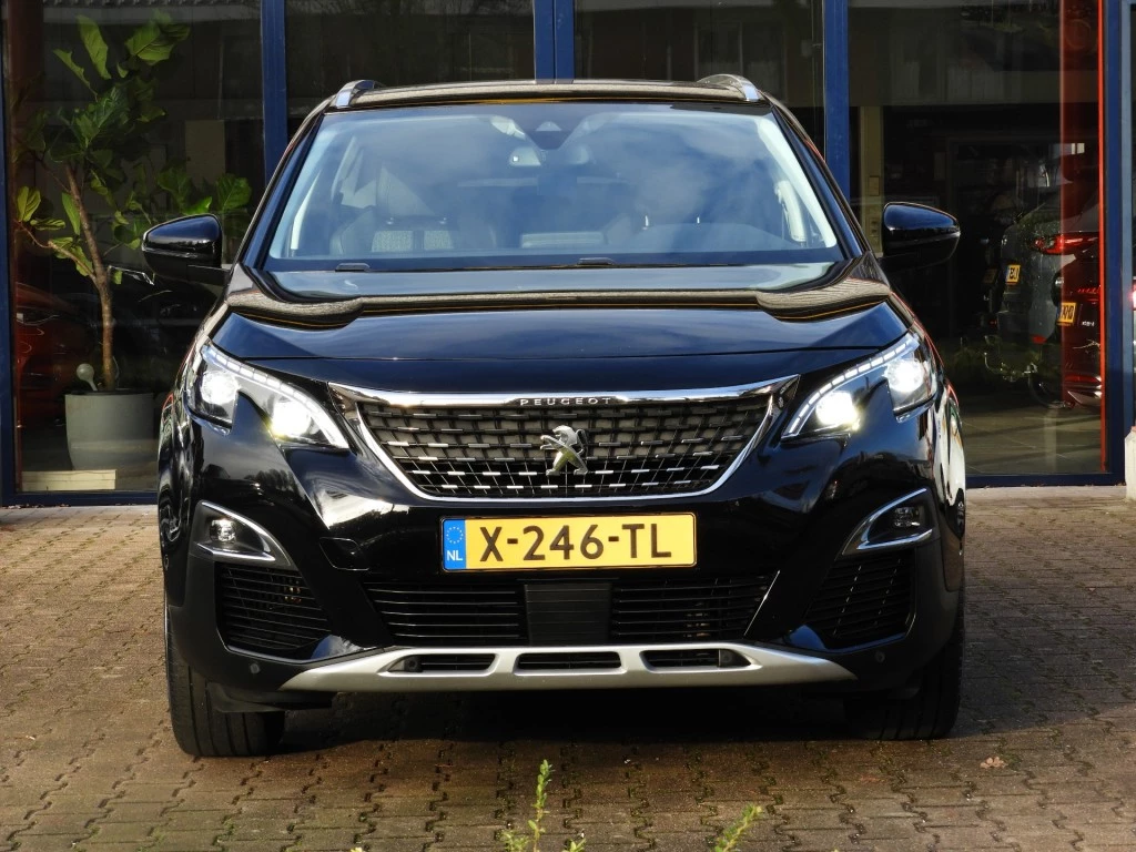 Hoofdafbeelding Peugeot 5008