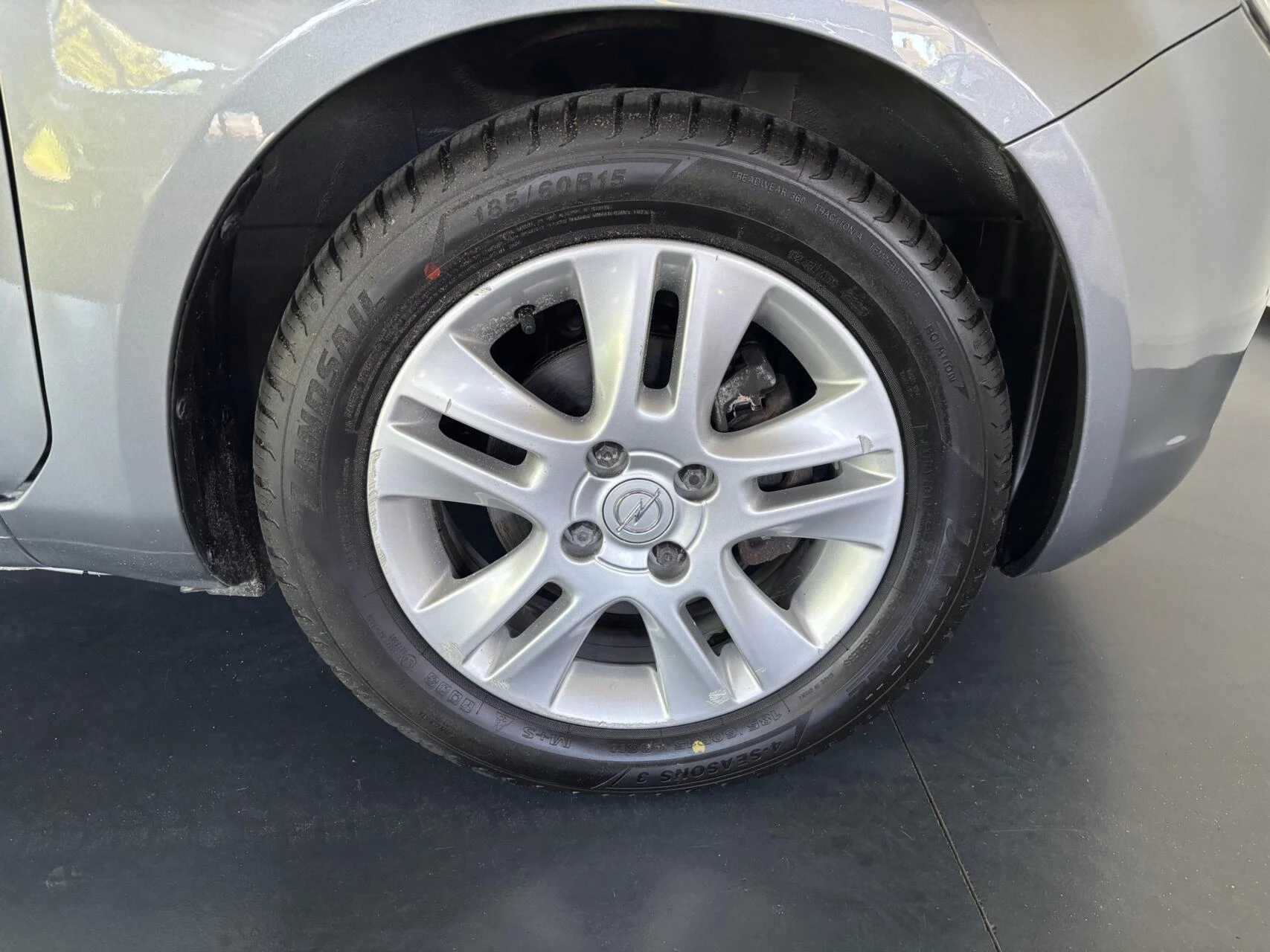 Hoofdafbeelding Opel Agila