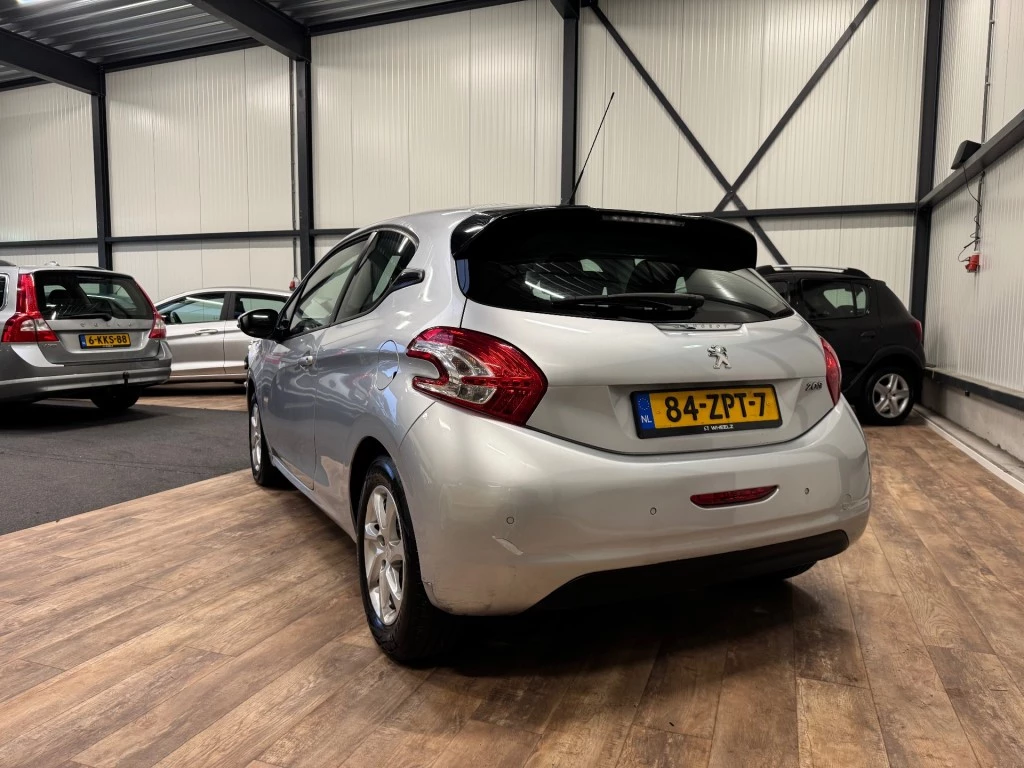 Hoofdafbeelding Peugeot 208