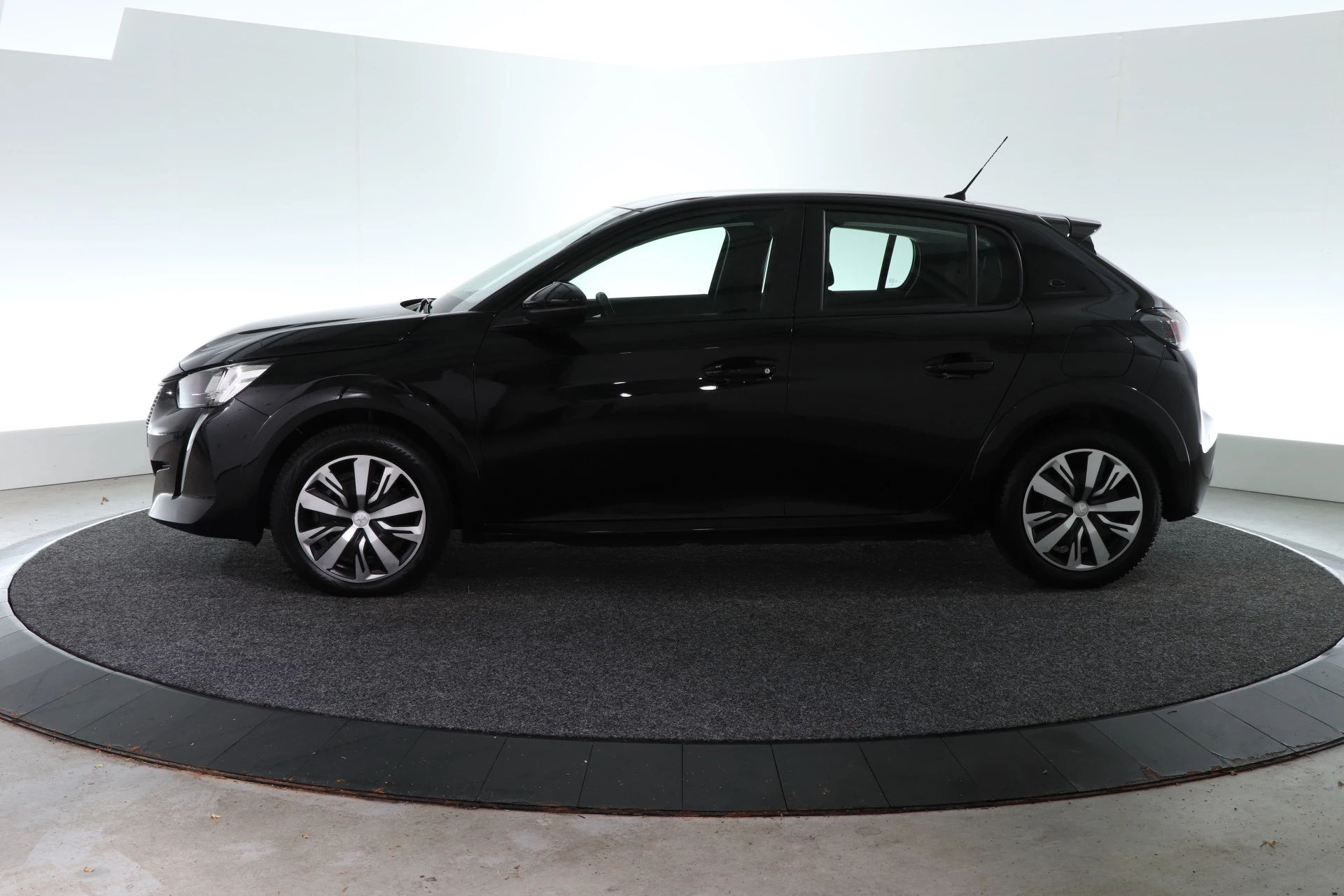 Hoofdafbeelding Peugeot e-208