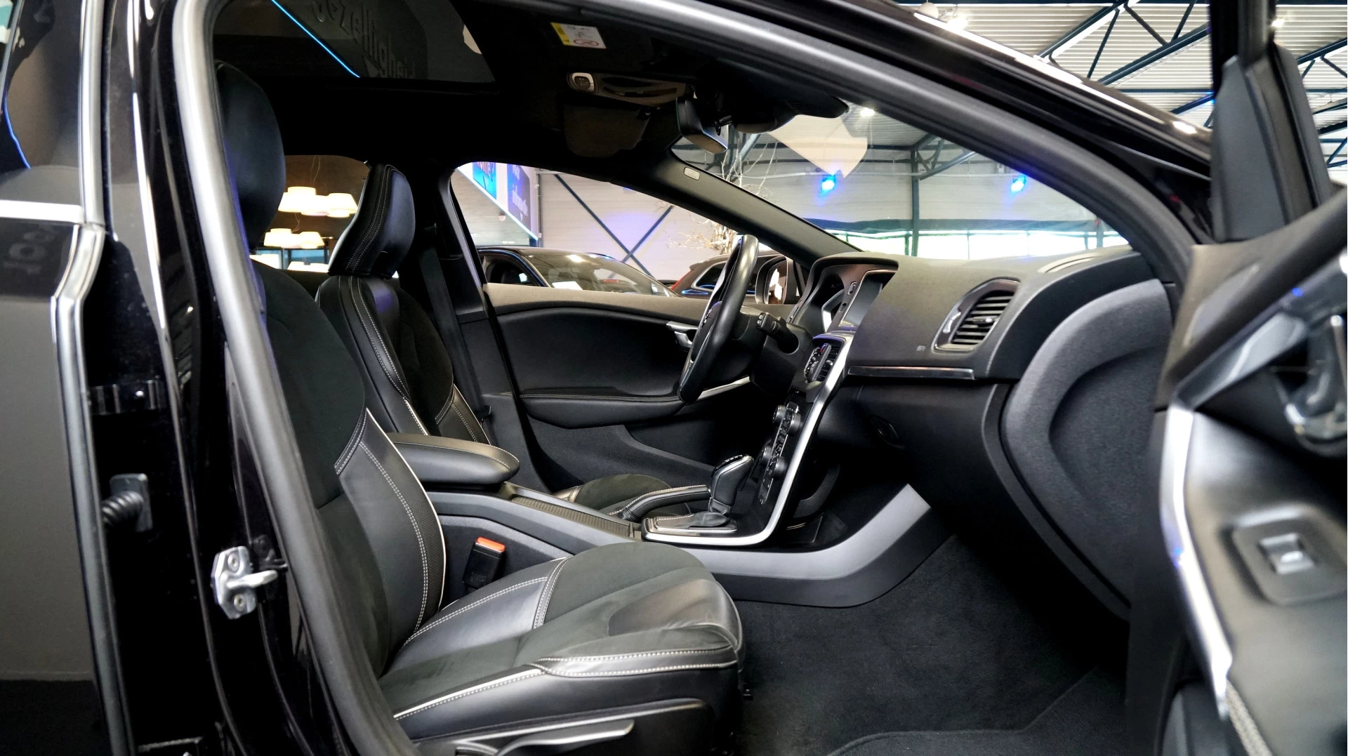 Hoofdafbeelding Volvo V40