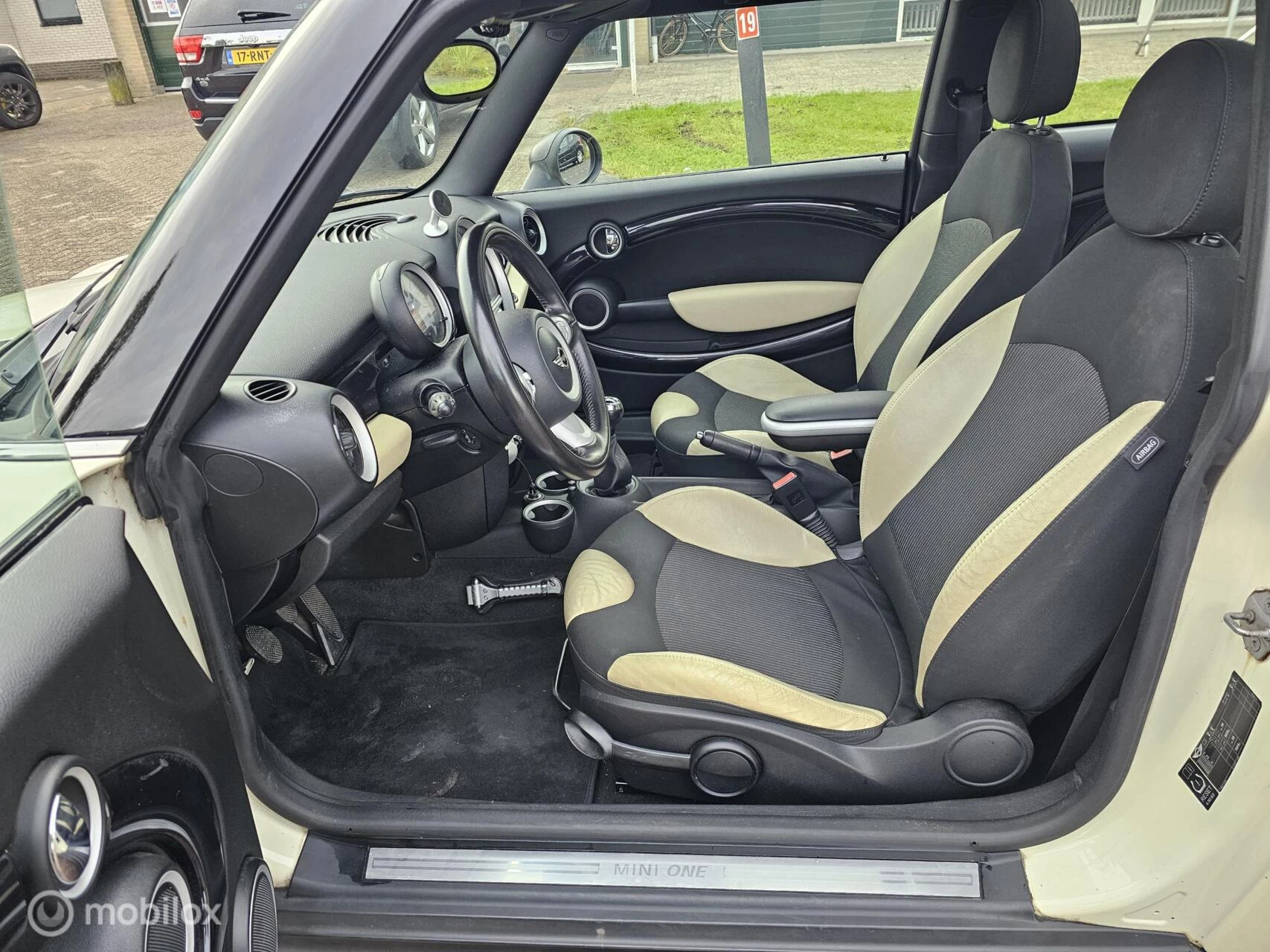 Hoofdafbeelding MINI One