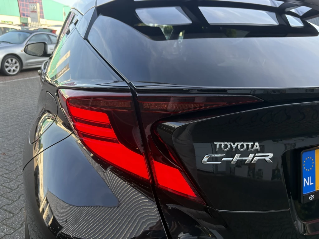 Hoofdafbeelding Toyota C-HR