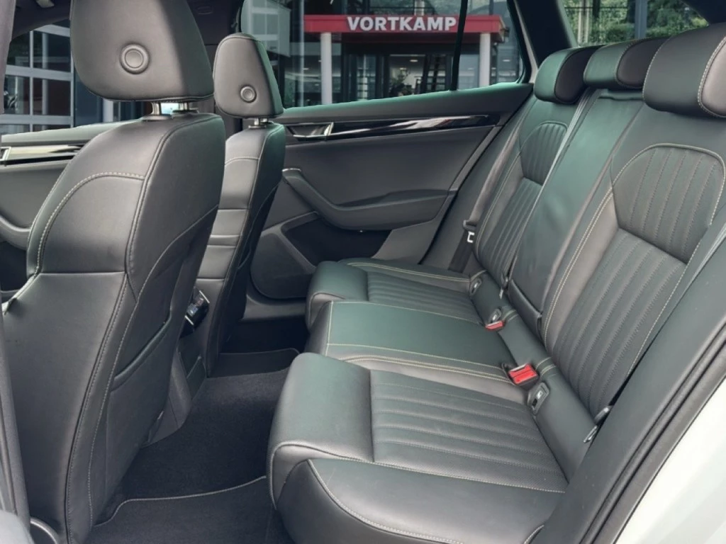 Hoofdafbeelding Škoda Superb