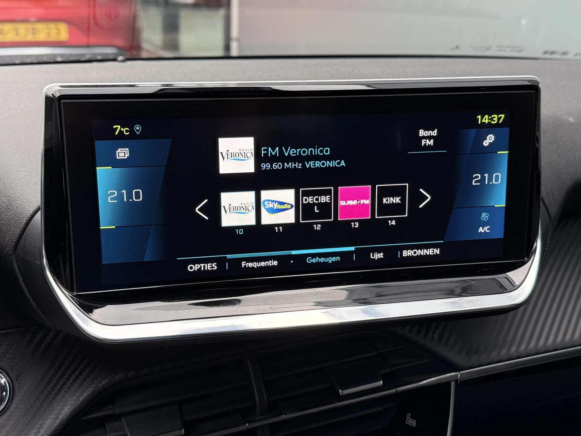 Hoofdafbeelding Peugeot e-208