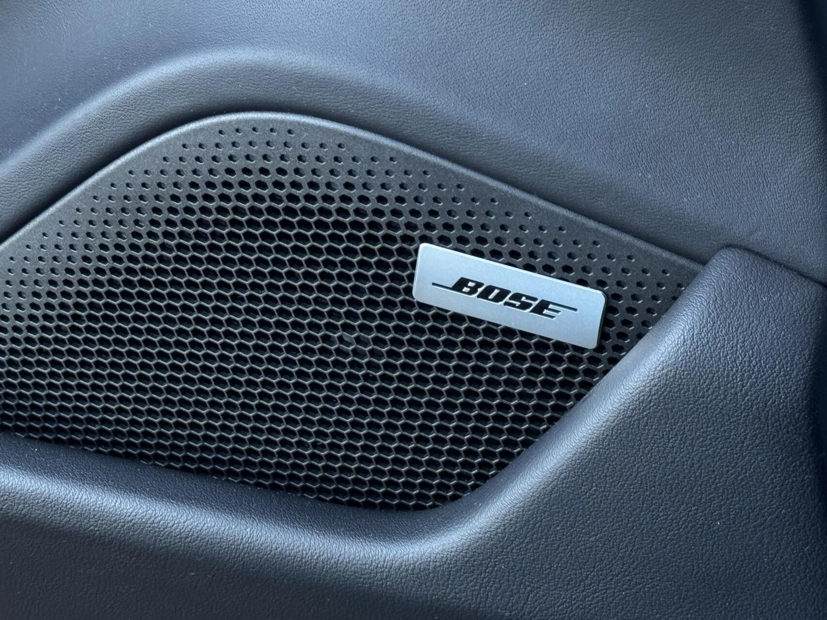 Hoofdafbeelding Porsche Taycan