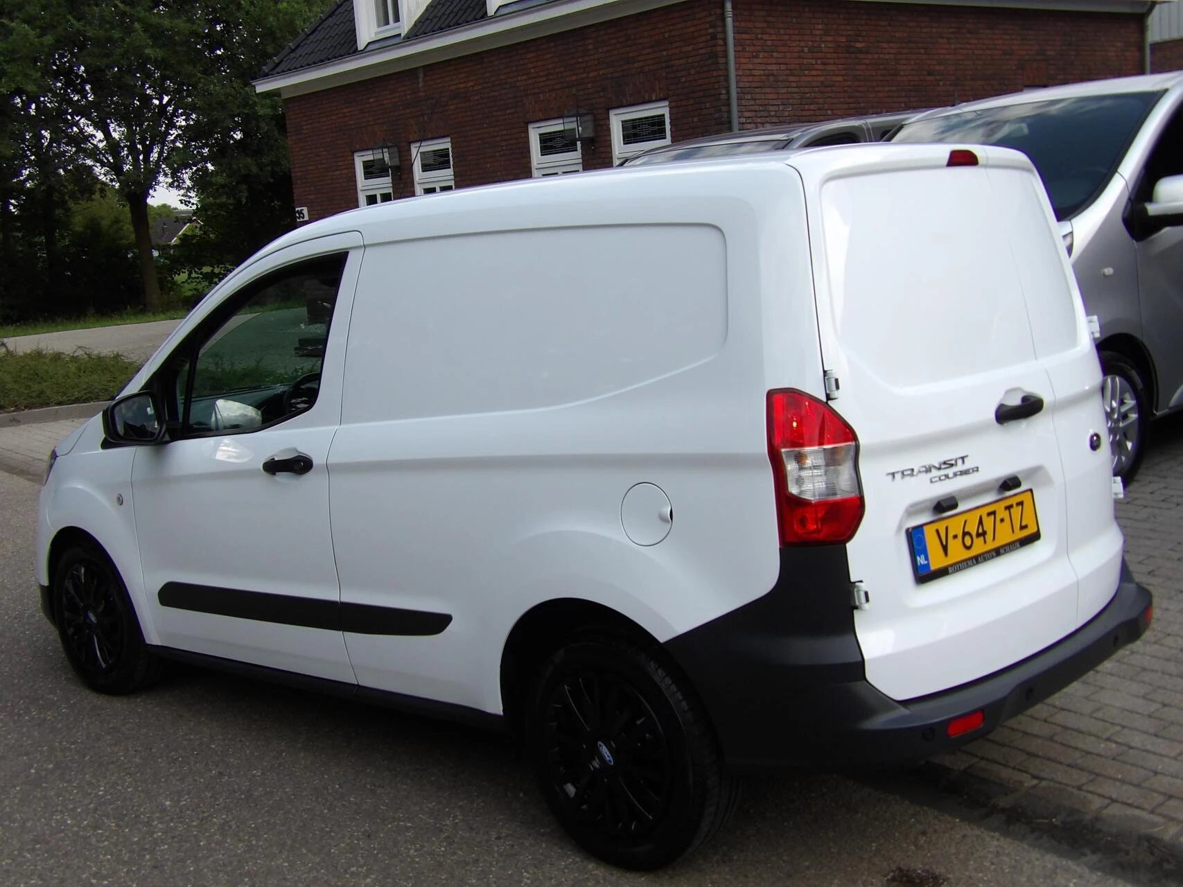 Hoofdafbeelding Ford Transit Courier