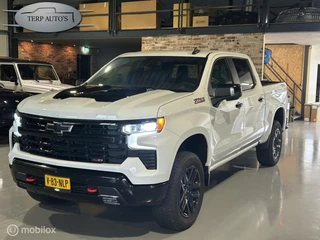 Hoofdafbeelding Chevrolet Silverado Chevrolet USA Silverado  Trail Boss 6.2 V8 2024 Bpm vrij!