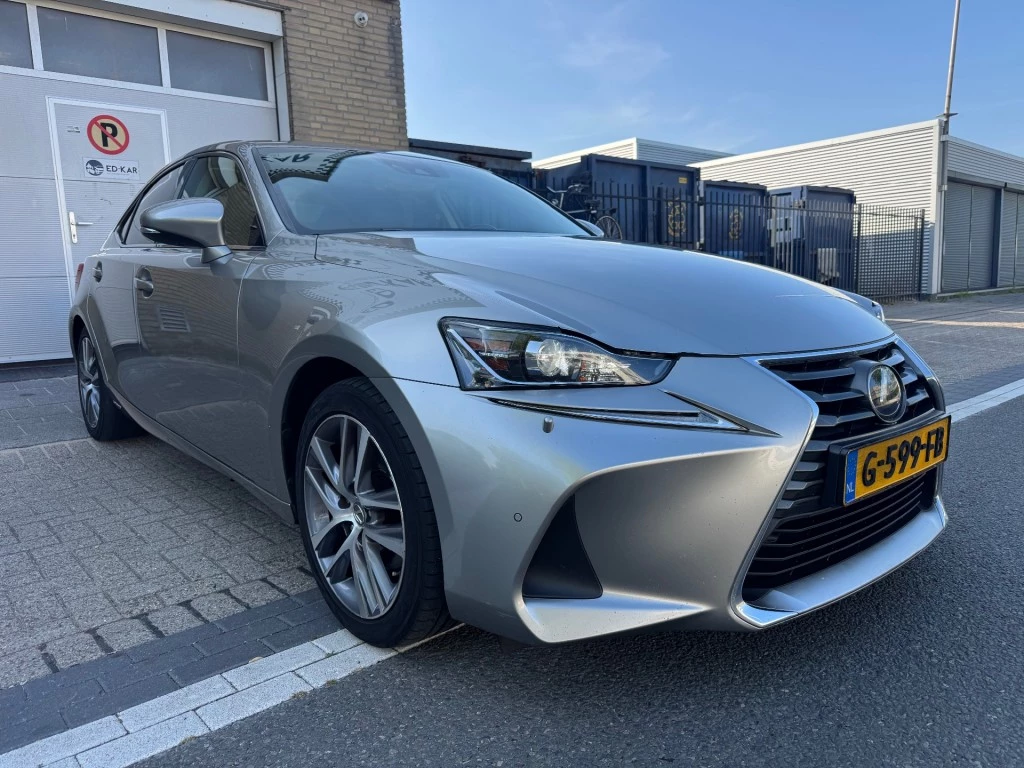 Hoofdafbeelding Lexus IS