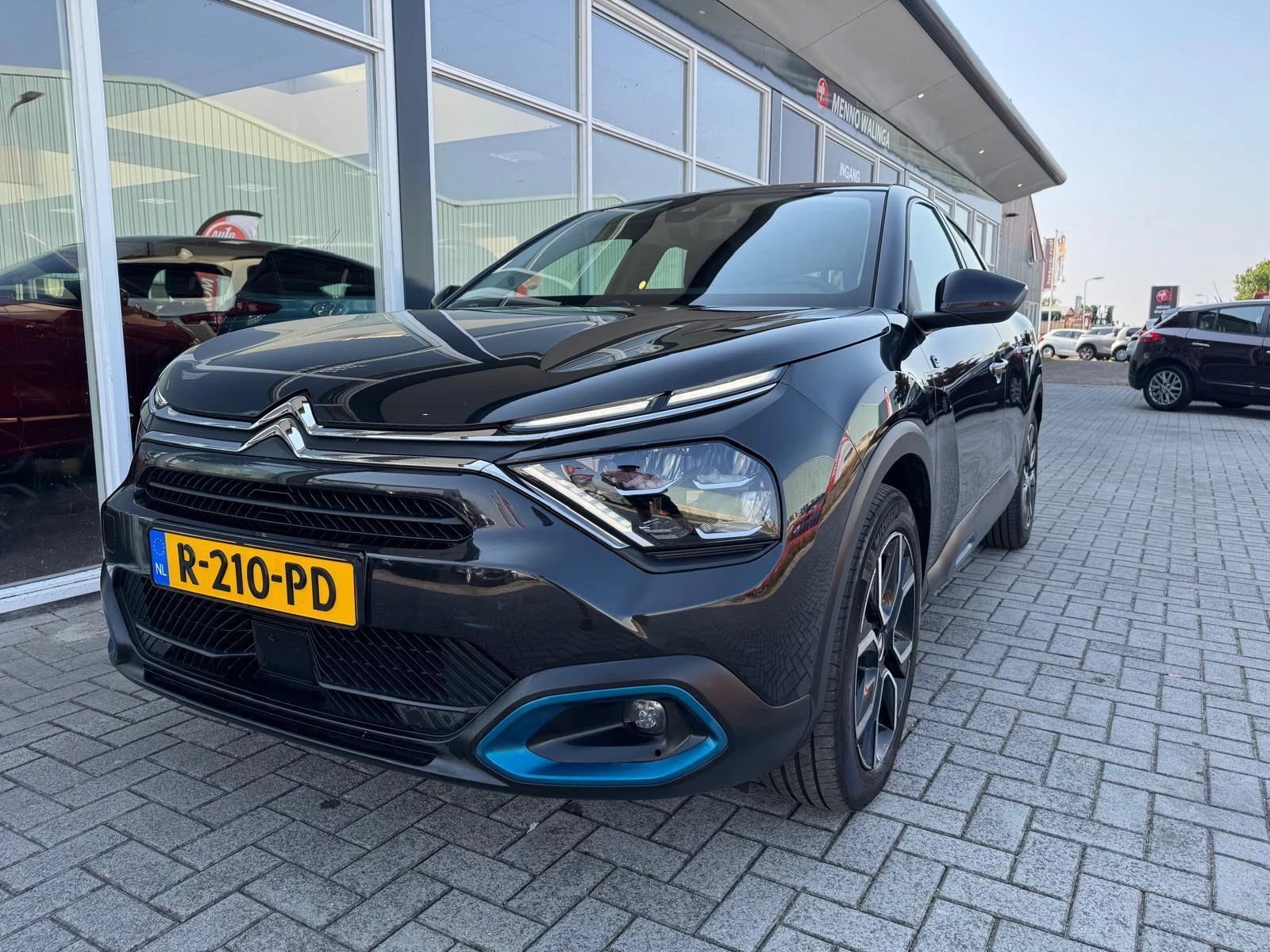 Hoofdafbeelding Citroën ë-C4