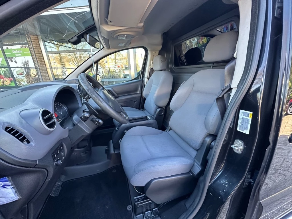 Hoofdafbeelding Peugeot Partner