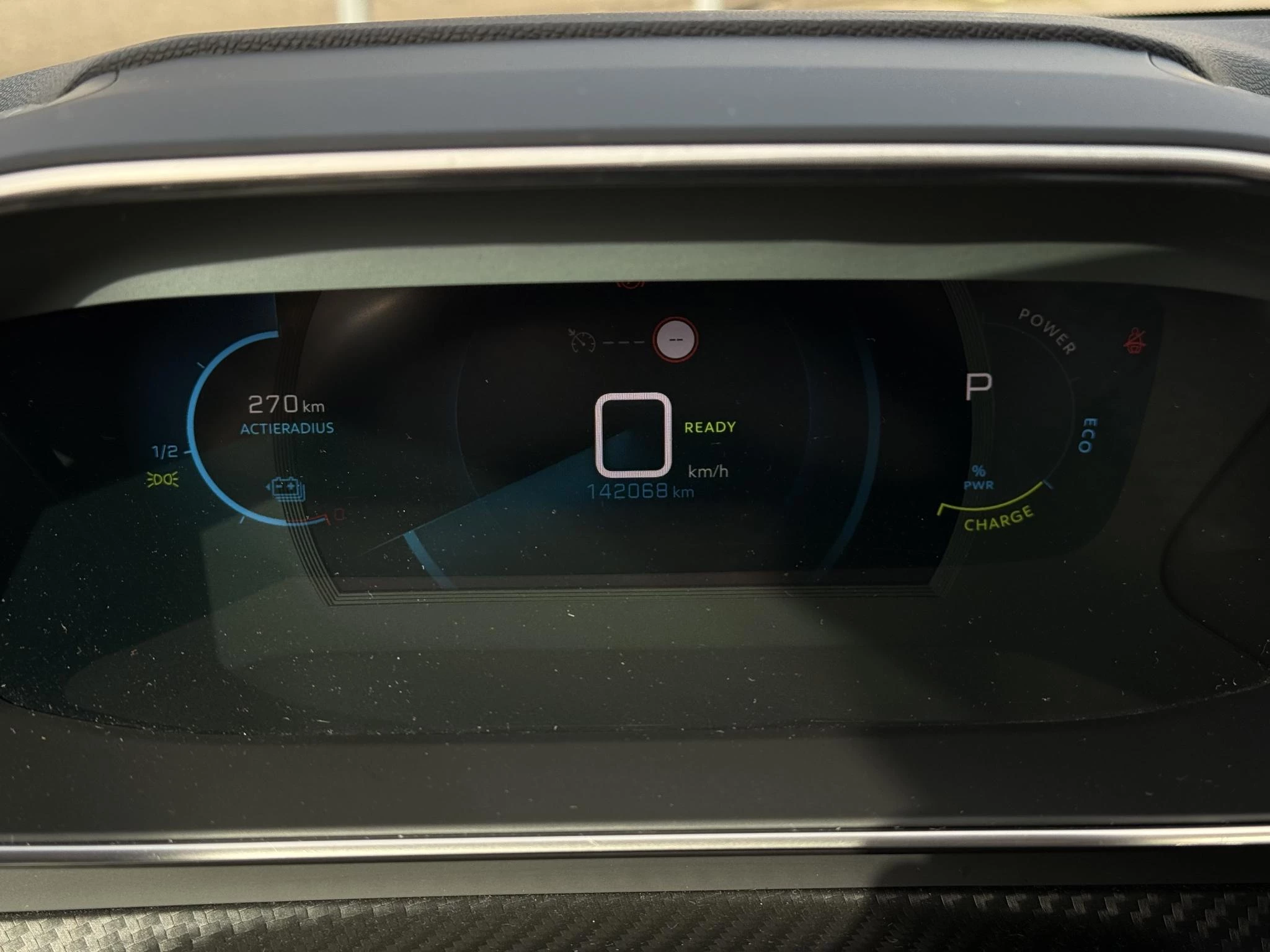 Hoofdafbeelding Peugeot e-208