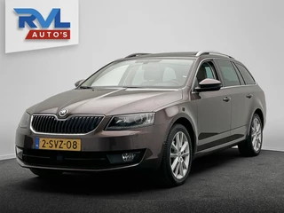 Skoda Octavia Combi 1.4 TSI Greentech Elegance Automaat * Origineel Nederlands * Panorama-dak Navigatie Climate-control