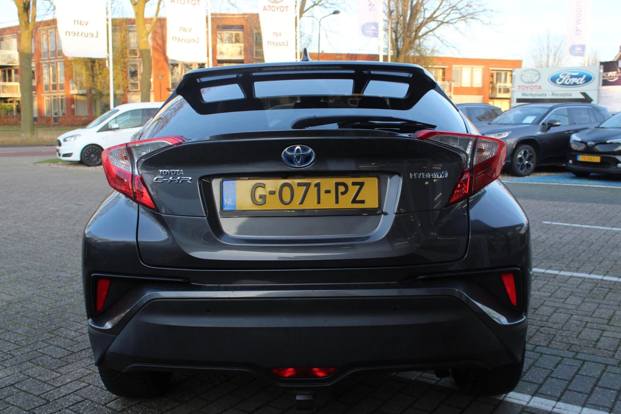 Hoofdafbeelding Toyota C-HR