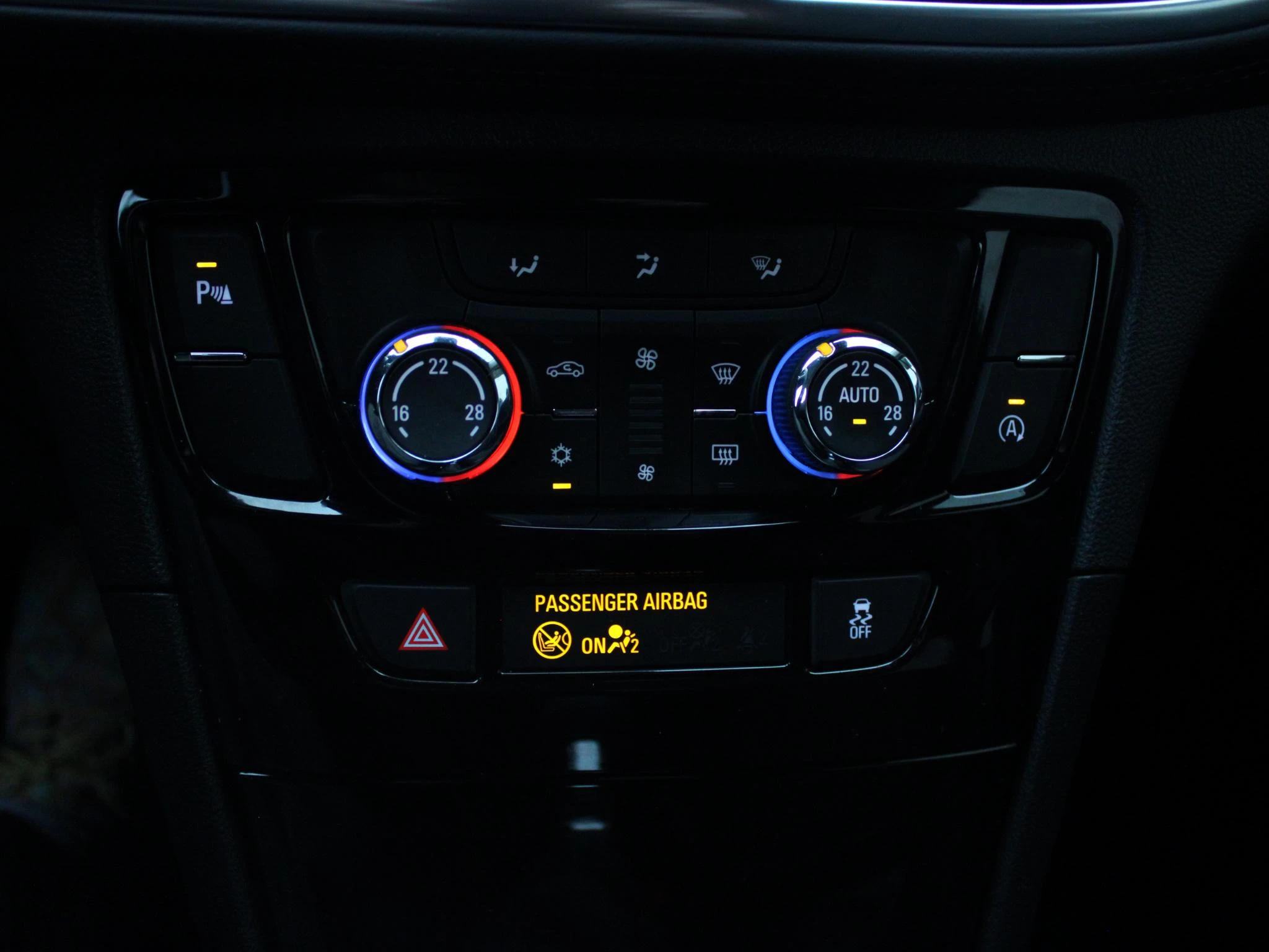 Hoofdafbeelding Opel Mokka X