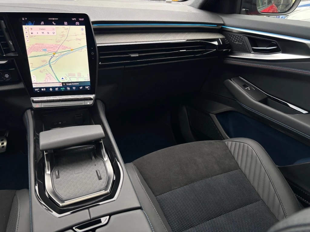 Hoofdafbeelding Renault Rafale