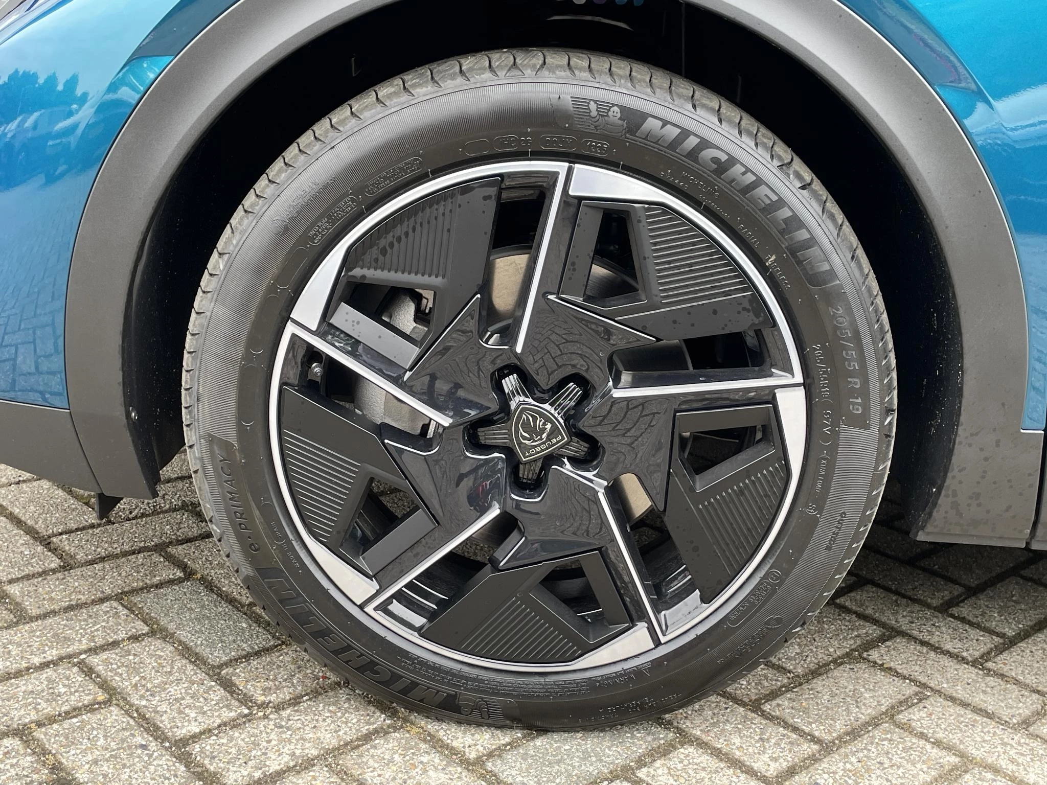 Hoofdafbeelding Peugeot 408